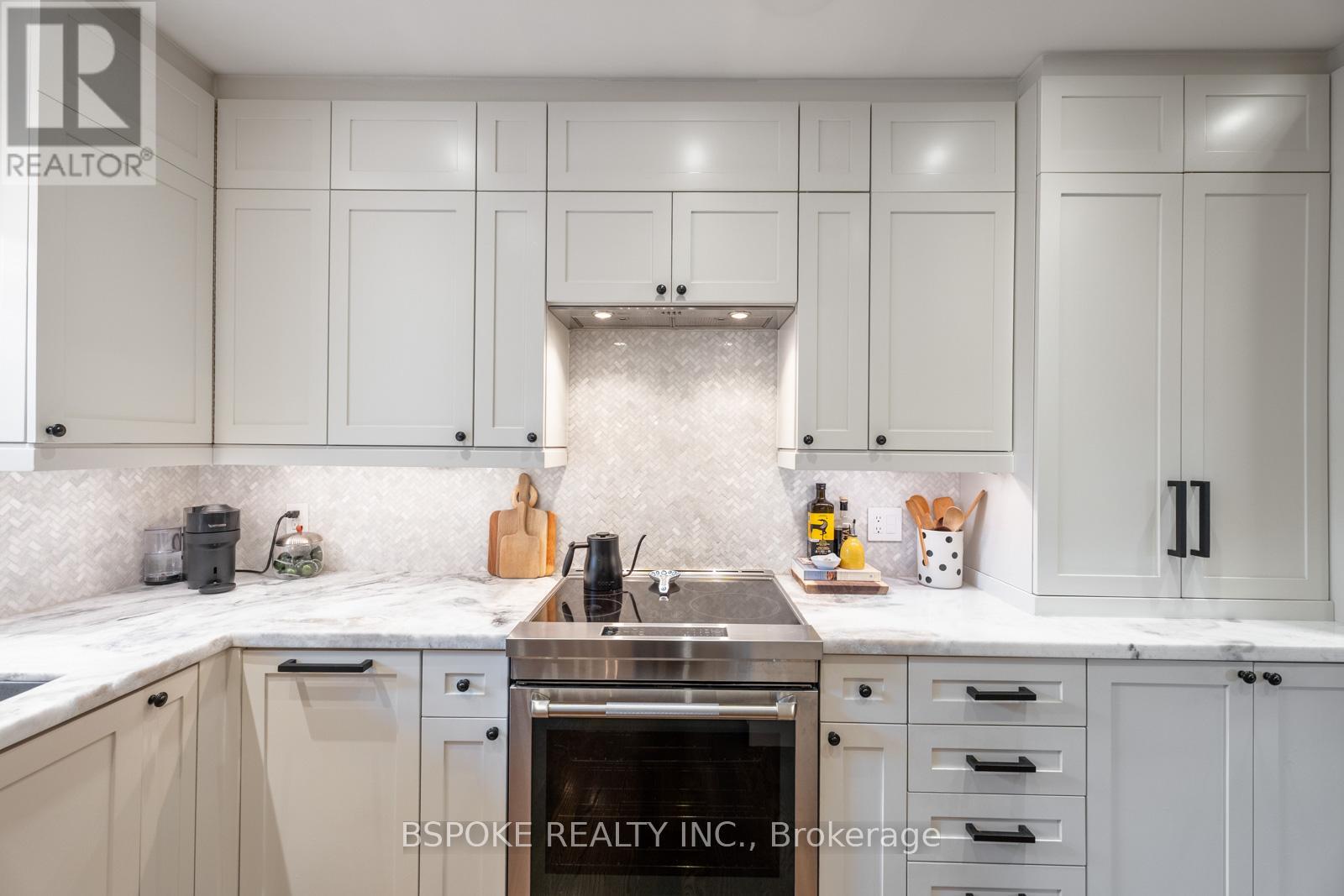 76 Princess Margaret Boulevard, Toronto (Princess-Rosethorn), Ontario  M9A 2A4 - Photo 25 - W12464992