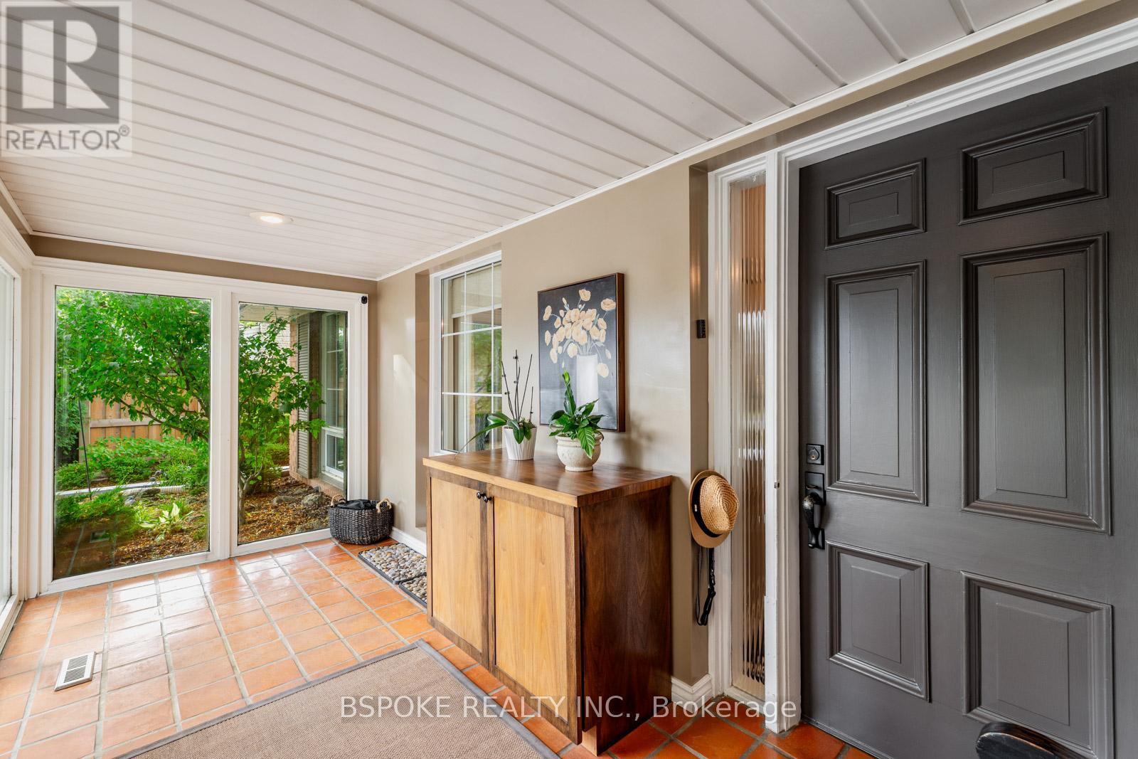 76 Princess Margaret Boulevard, Toronto (Princess-Rosethorn), Ontario  M9A 2A4 - Photo 7 - W12464992