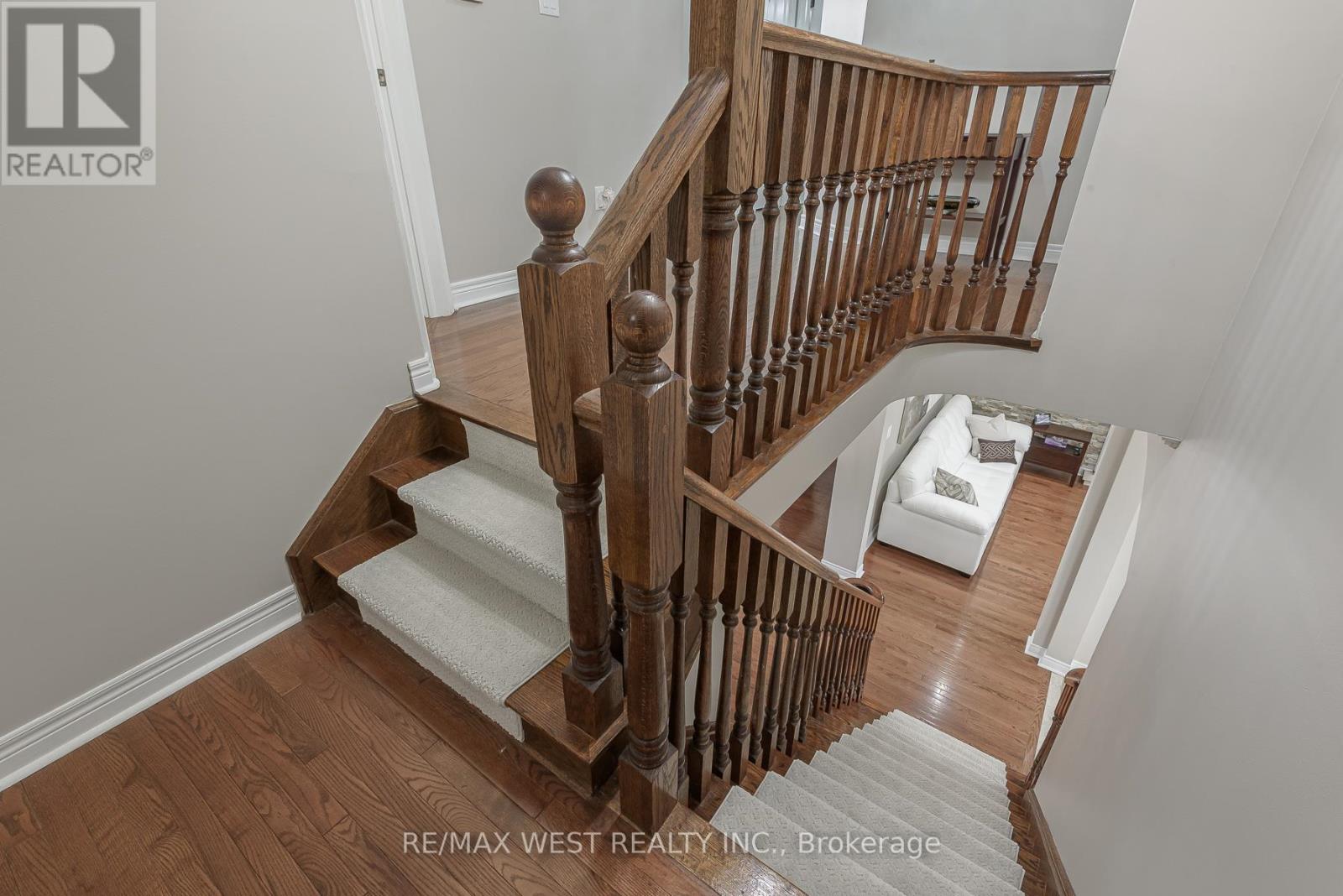 17 Hawkridge Trail, Brampton (Brampton East), Ontario  L6P 2T5 - Photo 31 - W12464995