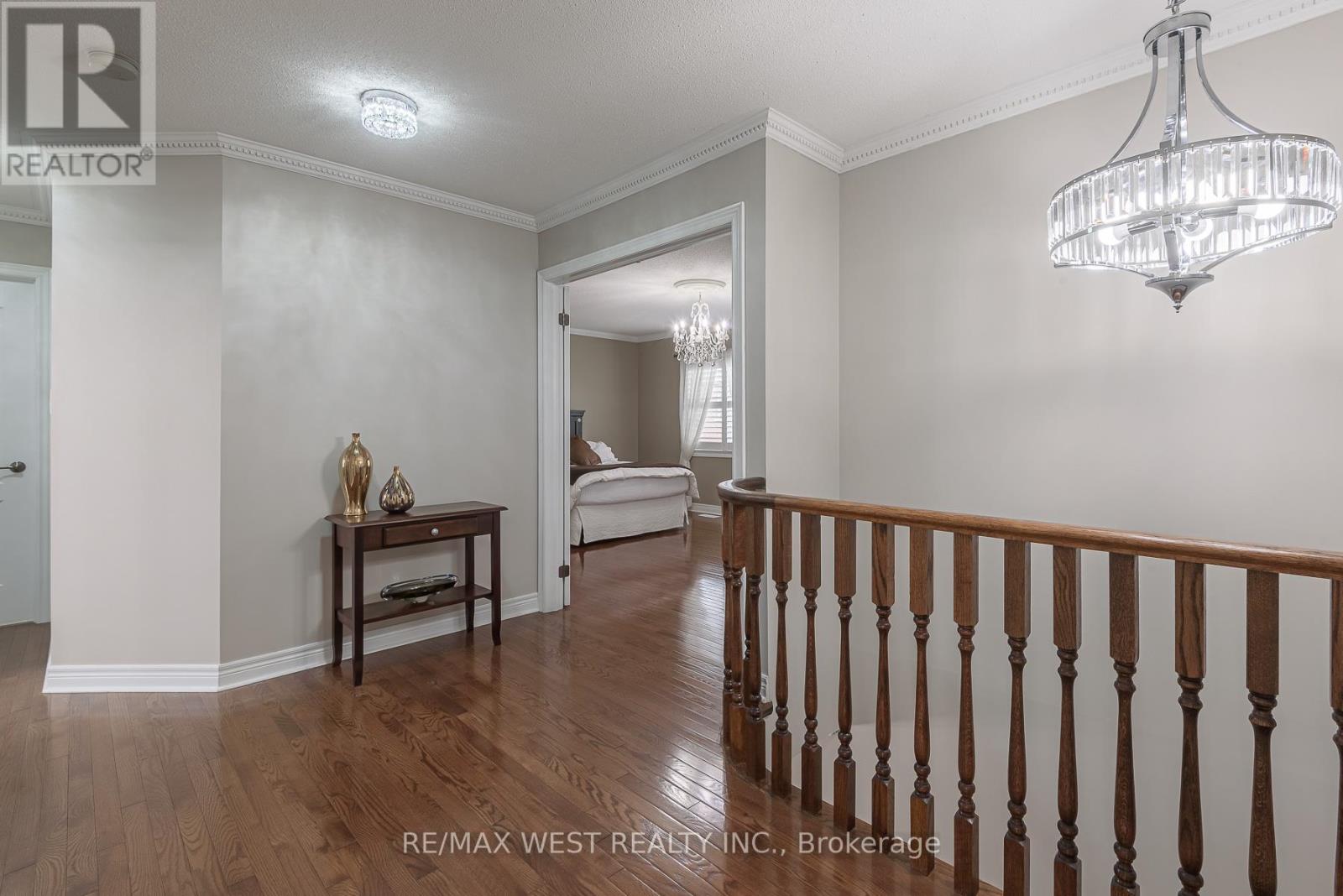 17 Hawkridge Trail, Brampton (Brampton East), Ontario  L6P 2T5 - Photo 33 - W12464995