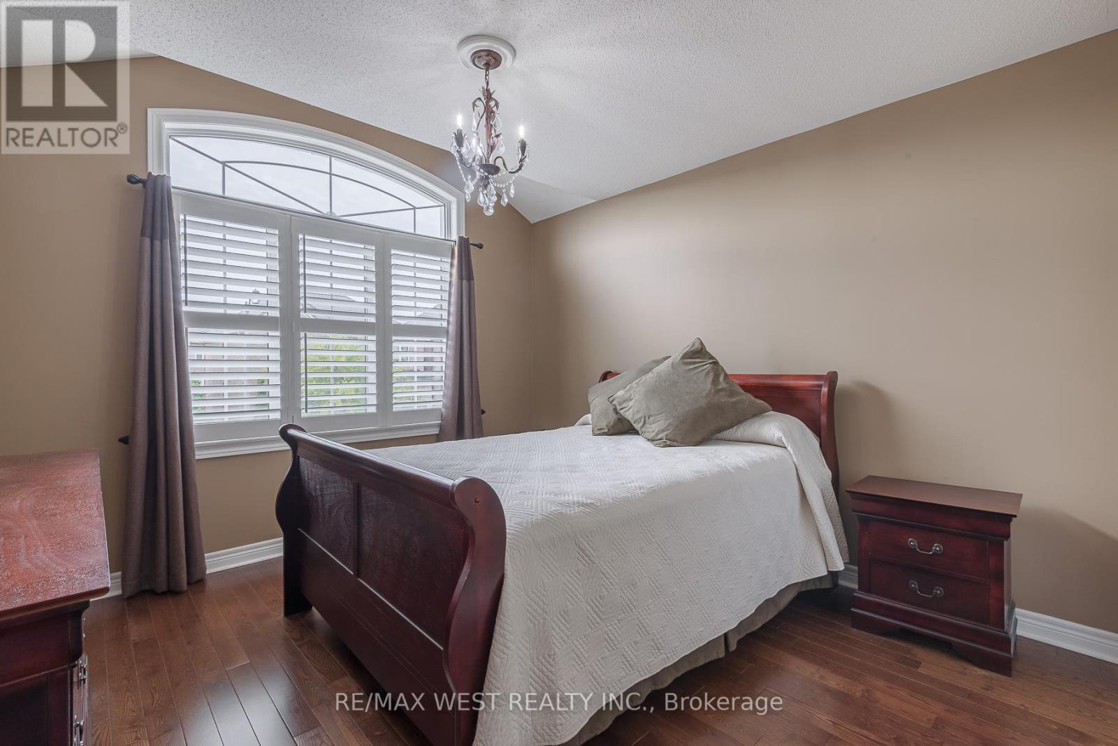 17 Hawkridge Trail, Brampton (Brampton East), Ontario  L6P 2T5 - Photo 40 - W12464995