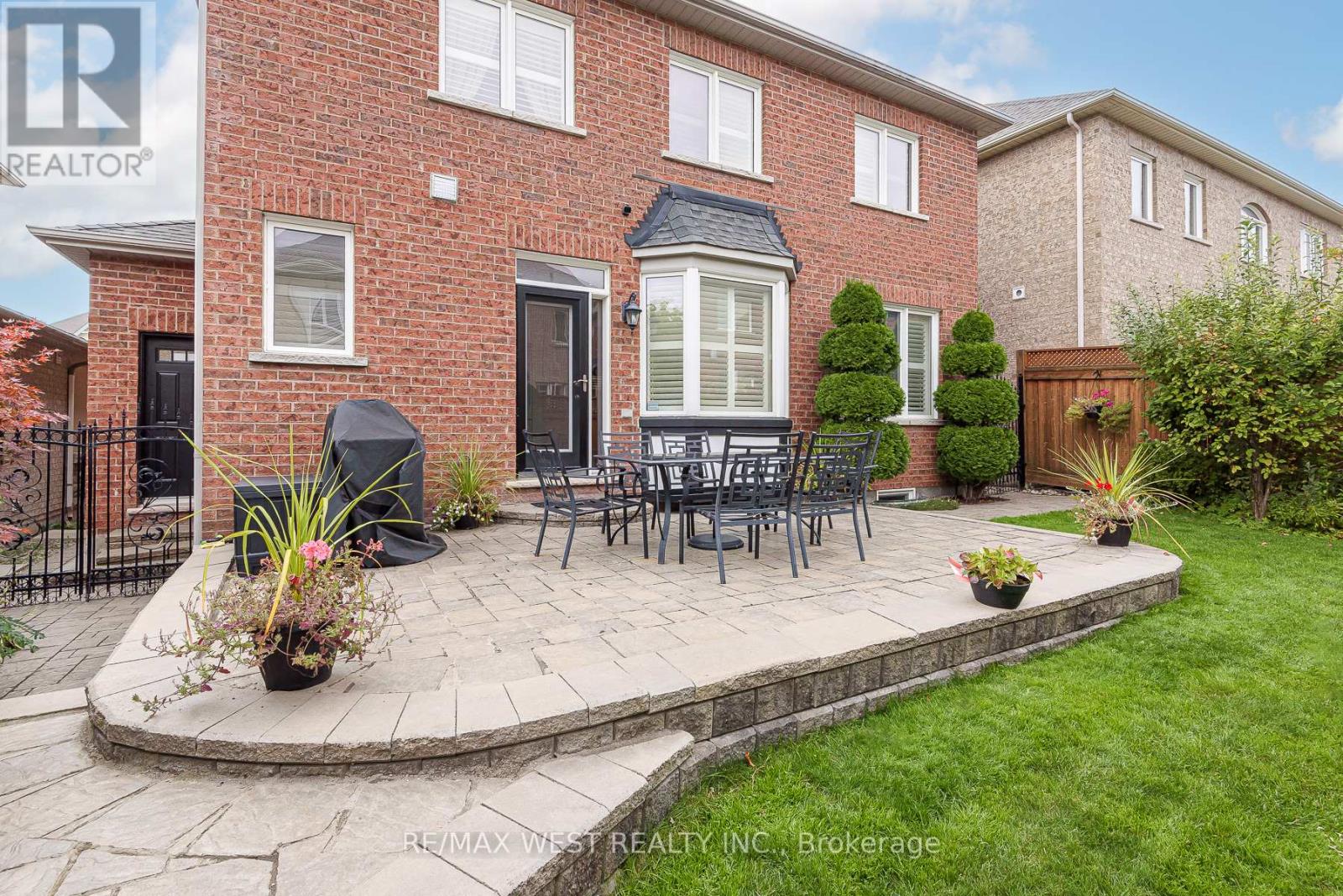 17 Hawkridge Trail, Brampton (Brampton East), Ontario  L6P 2T5 - Photo 49 - W12464995