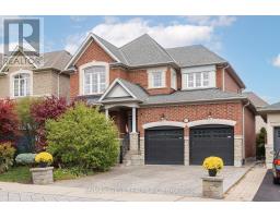 17 HAWKRIDGE TRAIL, Brampton, Ontario