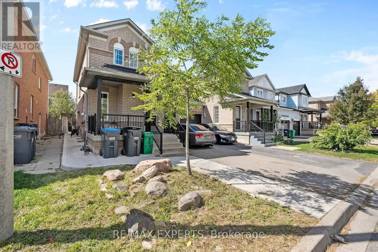 58 Fordwich Boulevard, Brampton (Northwest Sandalwood Parkway), Ontario  L7A 1T2 - Photo 2 - W12465003