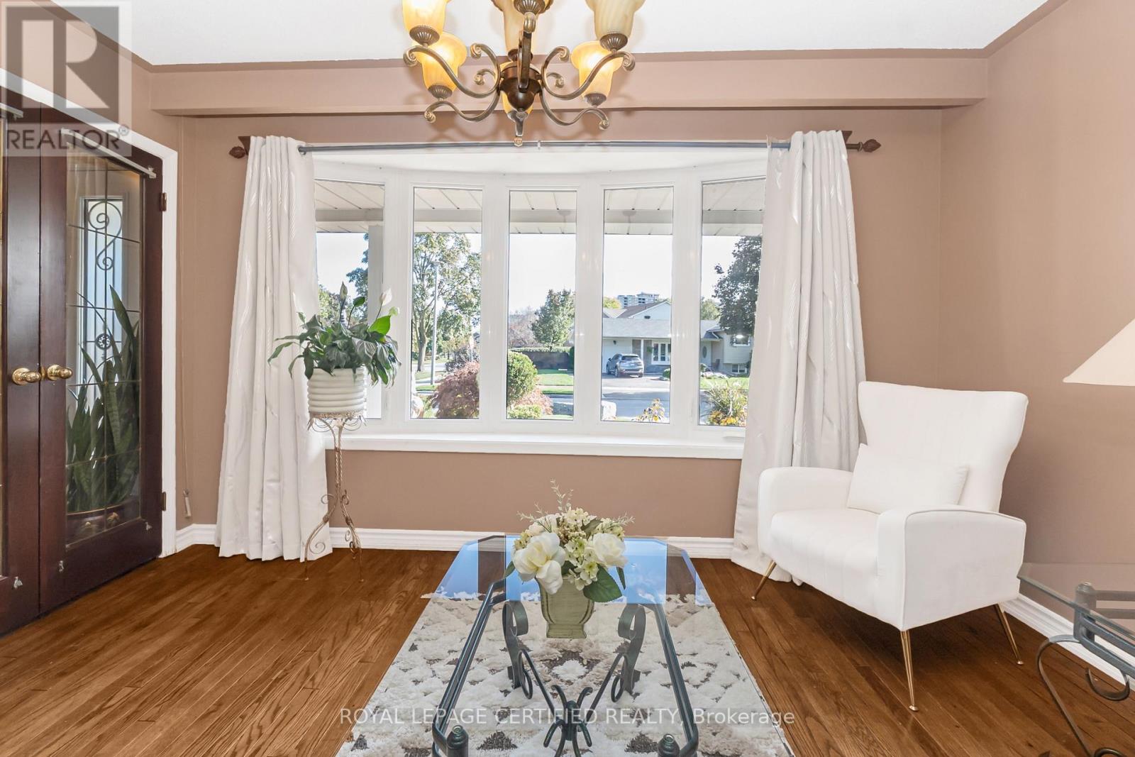 2 Edwin Drive, Brampton (Brampton South), Ontario  L6Y 1A1 - Photo 11 - W12465012