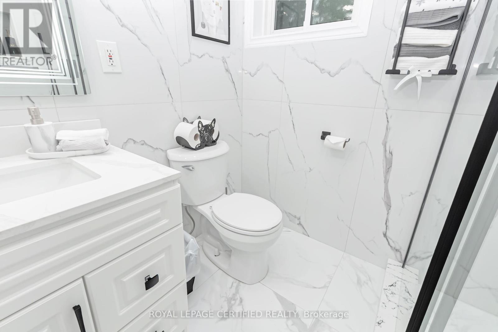 2 Edwin Drive, Brampton (Brampton South), Ontario  L6Y 1A1 - Photo 27 - W12465012