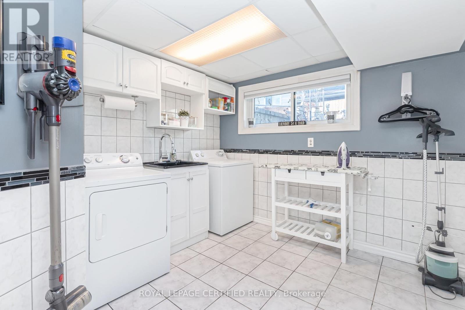 2 Edwin Drive, Brampton (Brampton South), Ontario  L6Y 1A1 - Photo 40 - W12465012