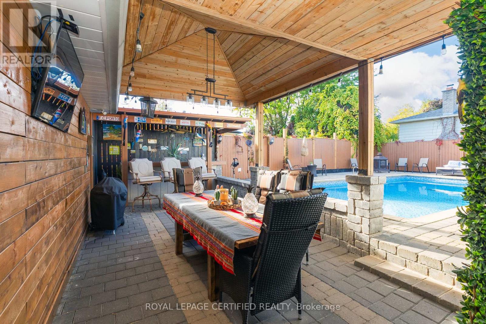 2 Edwin Drive, Brampton (Brampton South), Ontario  L6Y 1A1 - Photo 45 - W12465012