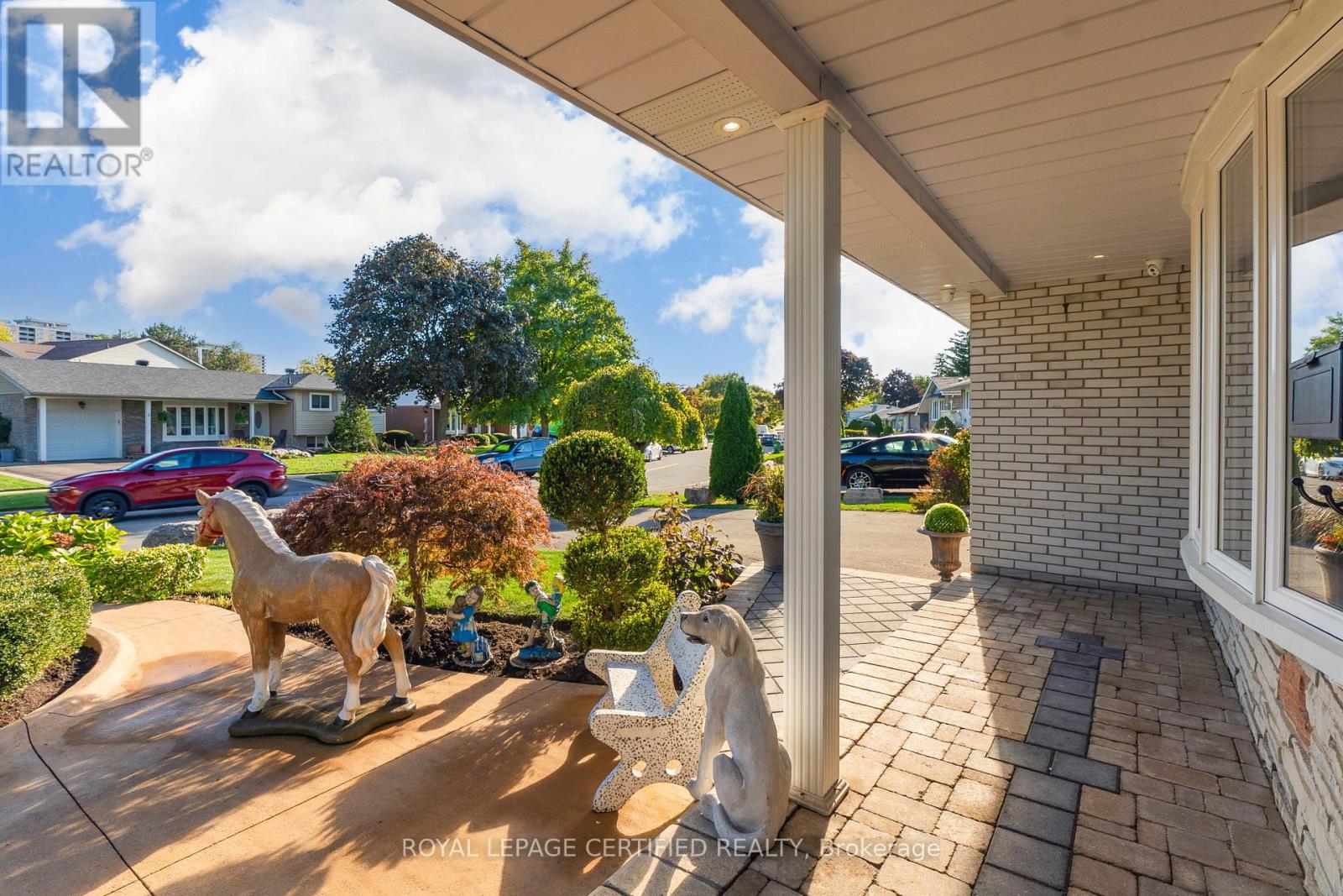 2 Edwin Drive, Brampton (Brampton South), Ontario  L6Y 1A1 - Photo 7 - W12465012