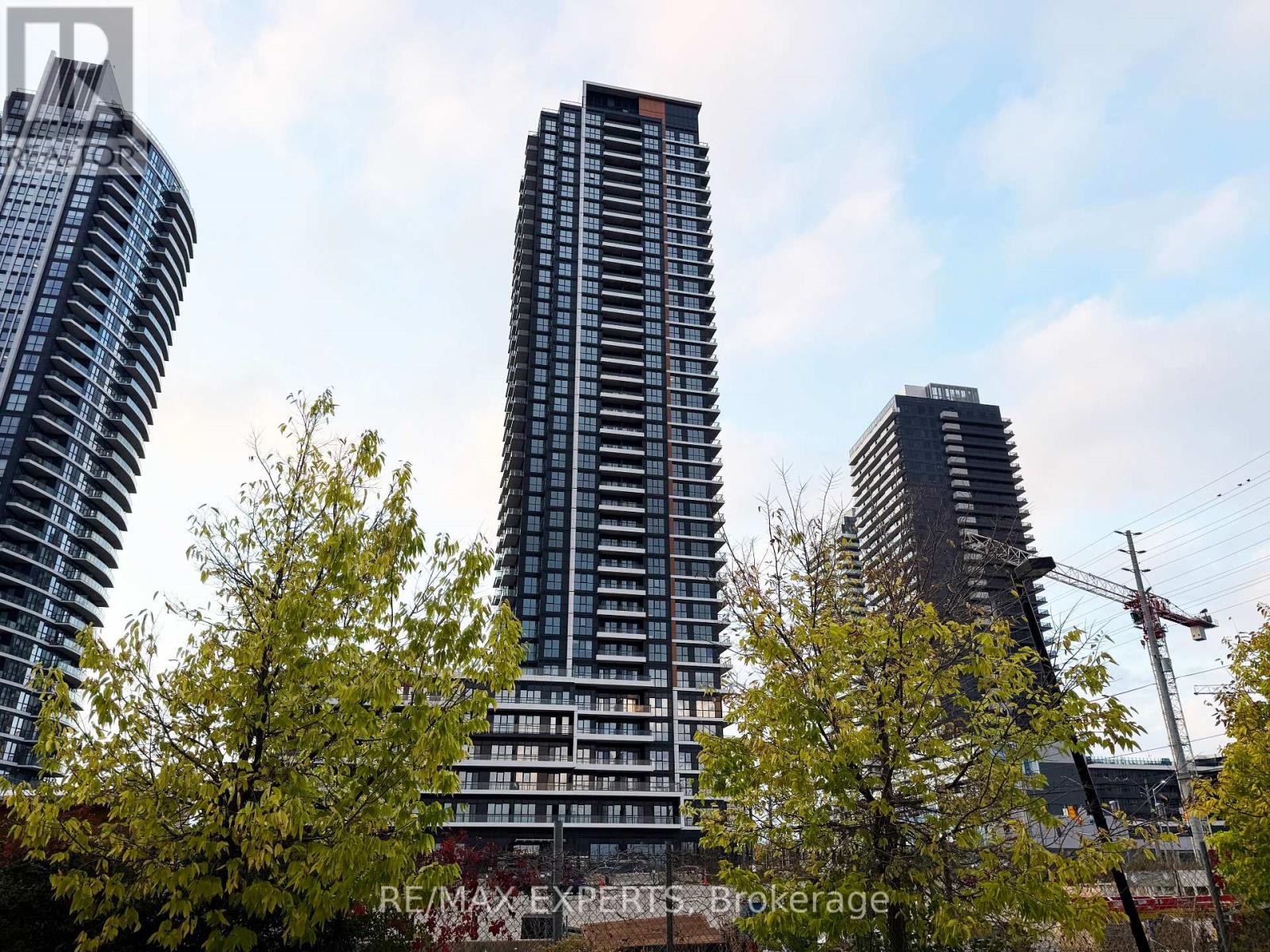 2701 - 15 WATERGARDEN DRIVE, Mississauga, Ontario