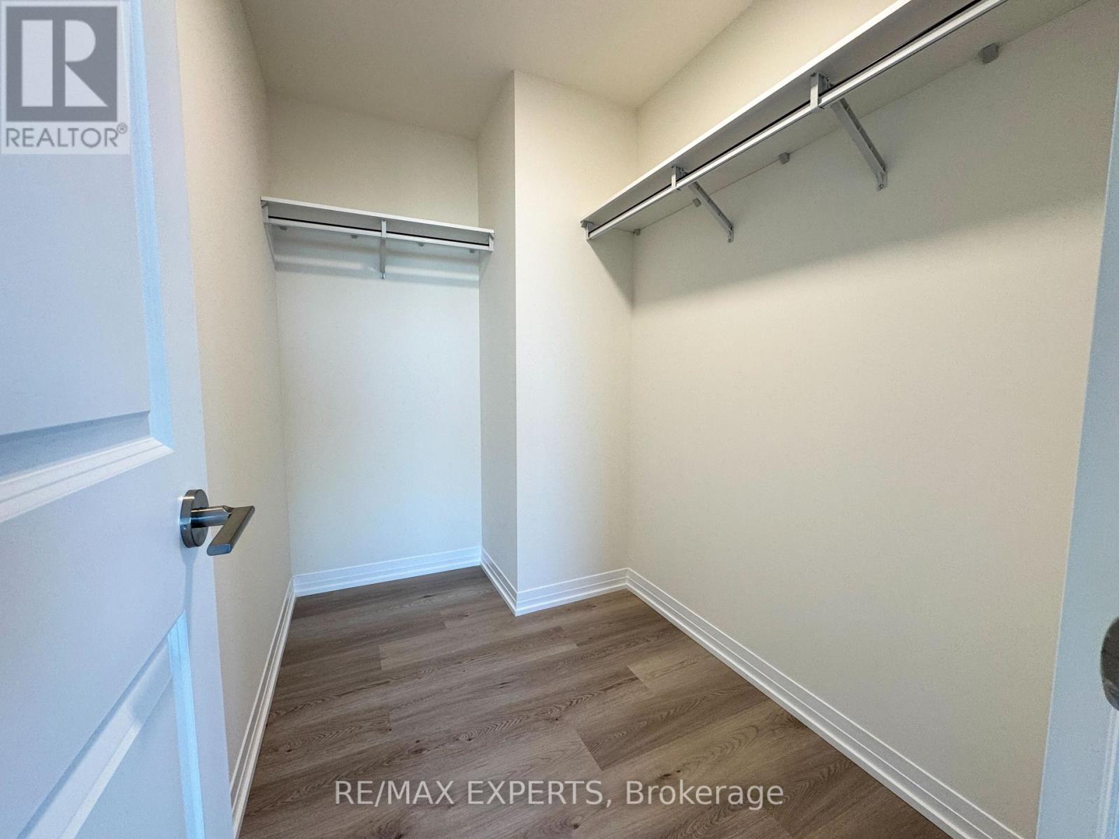2701 - 15 Watergarden Drive, Mississauga, Ontario  L5R 0H4 - Photo 16 - W12465017