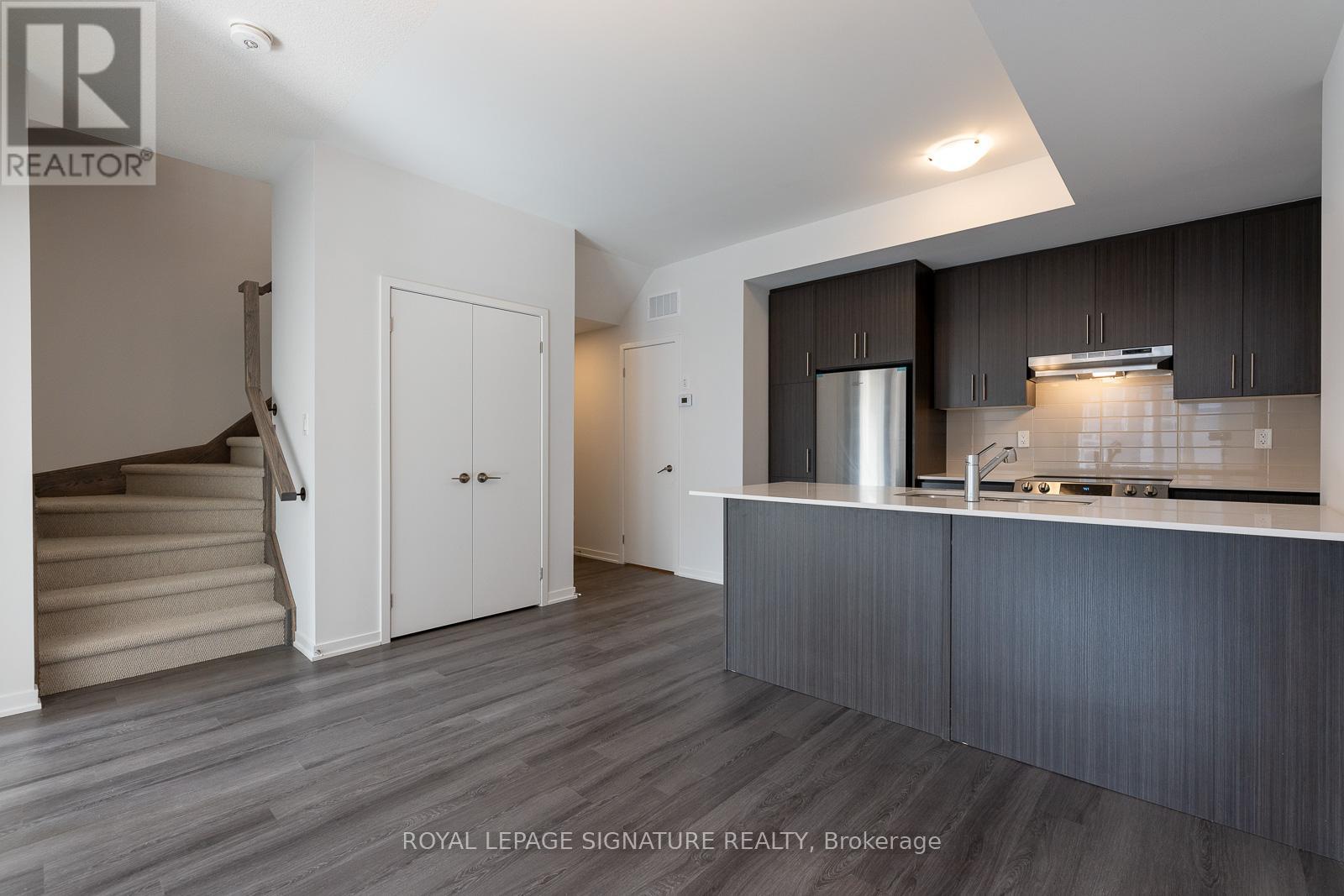 175 Lloyd Janes Lane, Toronto, Ontario  M8V 0J5 - Photo 10 - W12465025