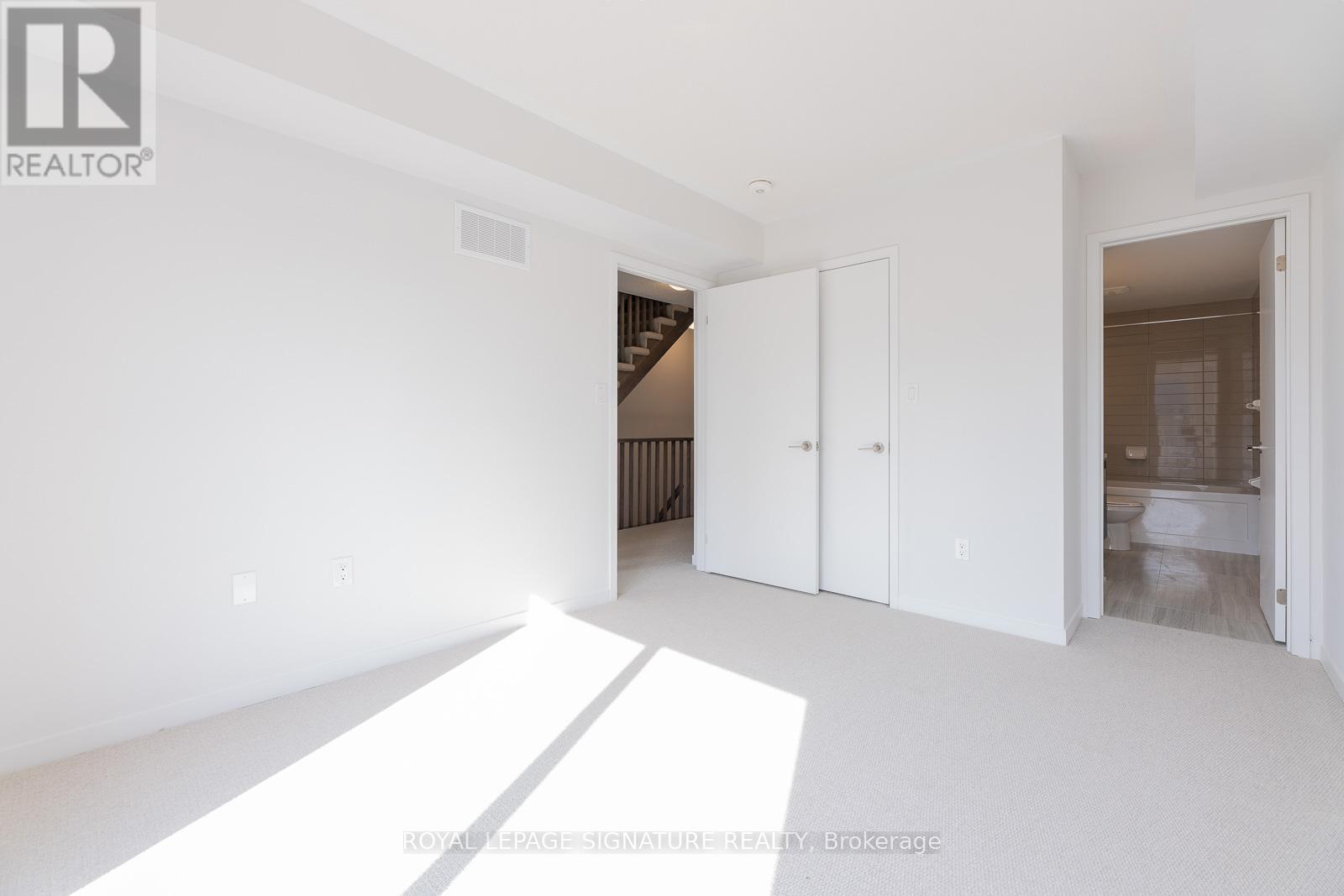 175 Lloyd Janes Lane, Toronto, Ontario  M8V 0J5 - Photo 22 - W12465025