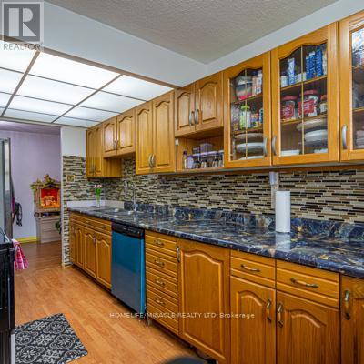 1508 - 3 Lisa Street, Brampton, Ontario  L6T 4A2 - Photo 6 - W12465027