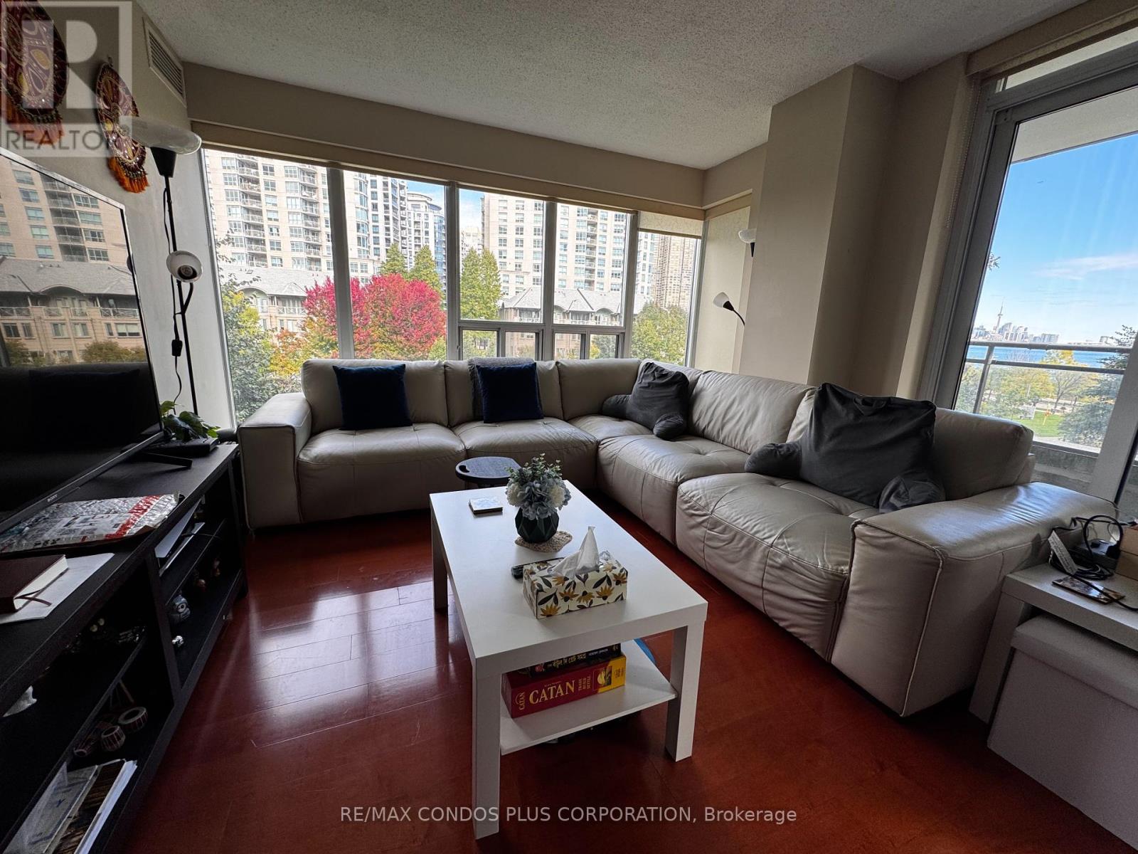 314 - 2119 Lake Shore Boulevard W, Toronto, Ontario  M8V 4E8 - Photo 11 - W12465052