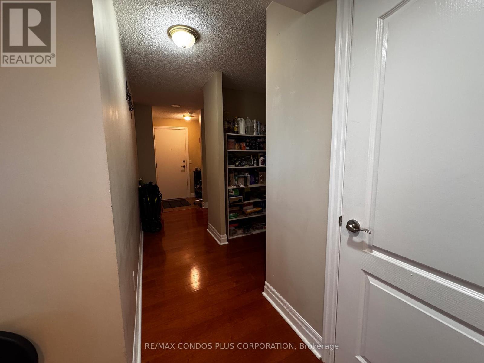 314 - 2119 Lake Shore Boulevard W, Toronto, Ontario  M8V 4E8 - Photo 2 - W12465052