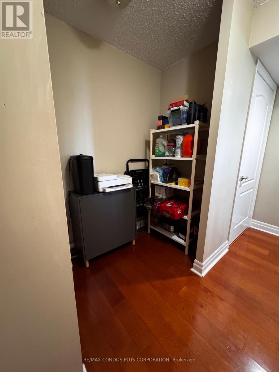 314 - 2119 Lake Shore Boulevard W, Toronto, Ontario  M8V 4E8 - Photo 3 - W12465052