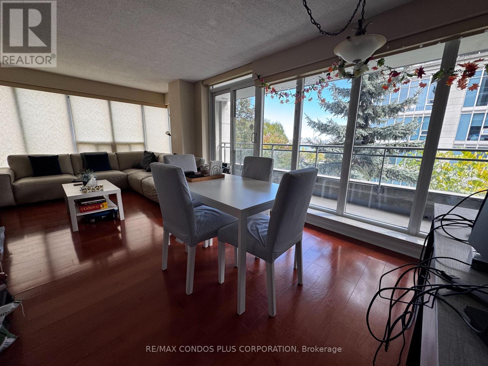 314 - 2119 Lake Shore Boulevard W, Toronto, Ontario  M8V 4E8 - Photo 6 - W12465052