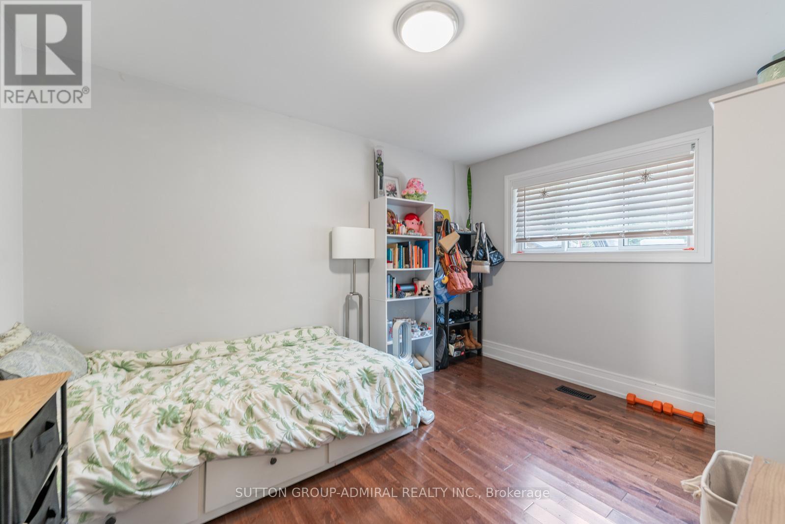 41 Waterford Drive, Toronto (Willowridge-Martingrove-Richview), Ontario  M9R 2N5 - Photo 26 - W12465060