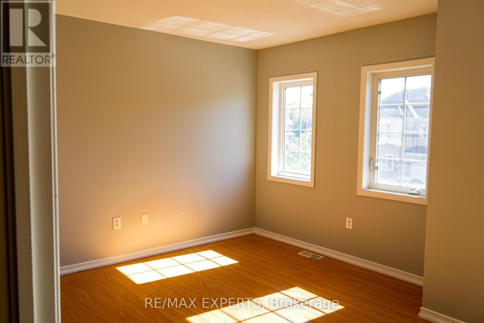 63 Haviland Circle, Brampton, Ontario  L6R 0T7 - Photo 12 - W12465086