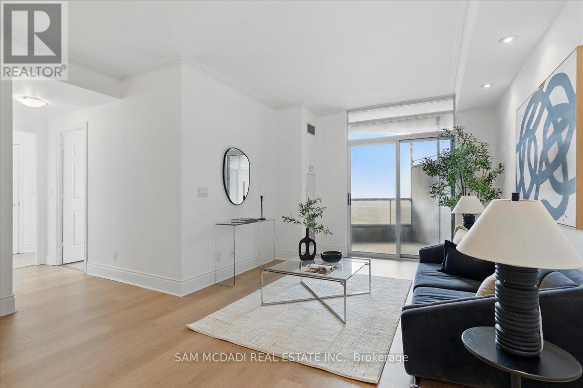 3028 - 3888 Duke Of York Boulevard, Mississauga (City Centre), Ontario  L5B 4P5 - Photo 16 - W12465107