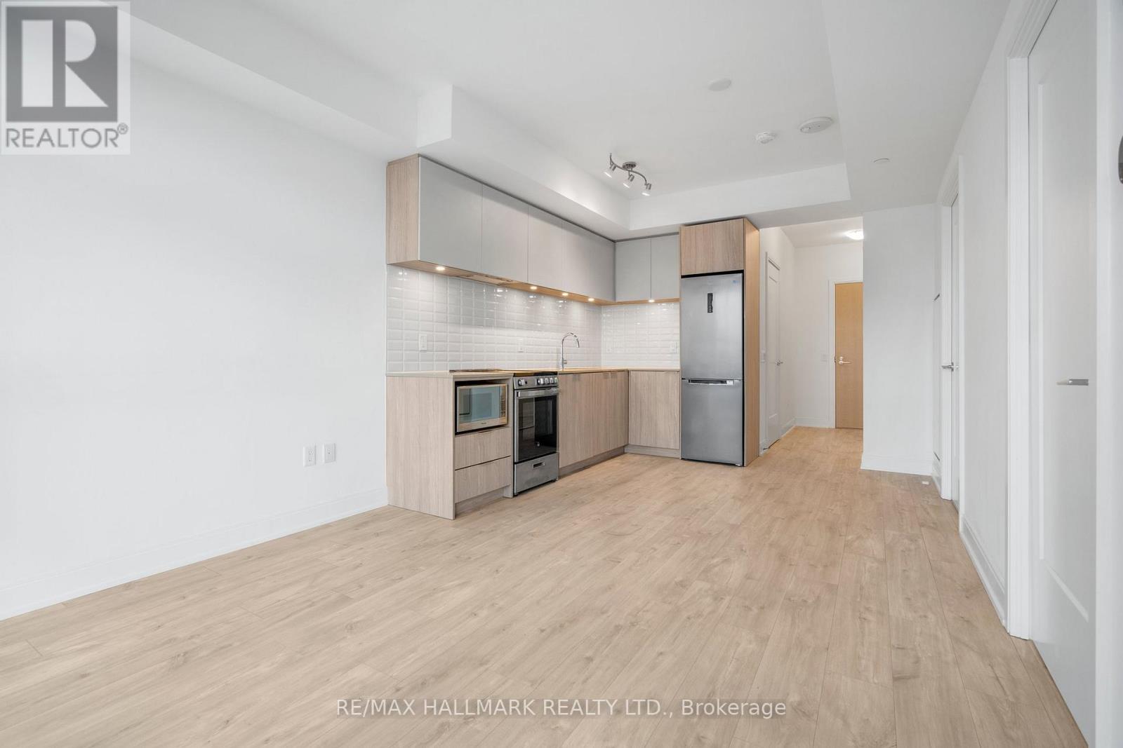 601 - 65 Annie Craig Drive, Toronto, Ontario  M8V 0C4 - Photo 12 - W12465110