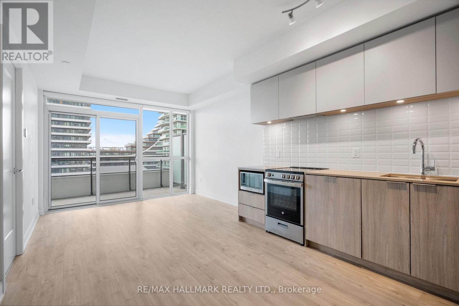 601 - 65 Annie Craig Drive, Toronto, Ontario  M8V 0C4 - Photo 8 - W12465110