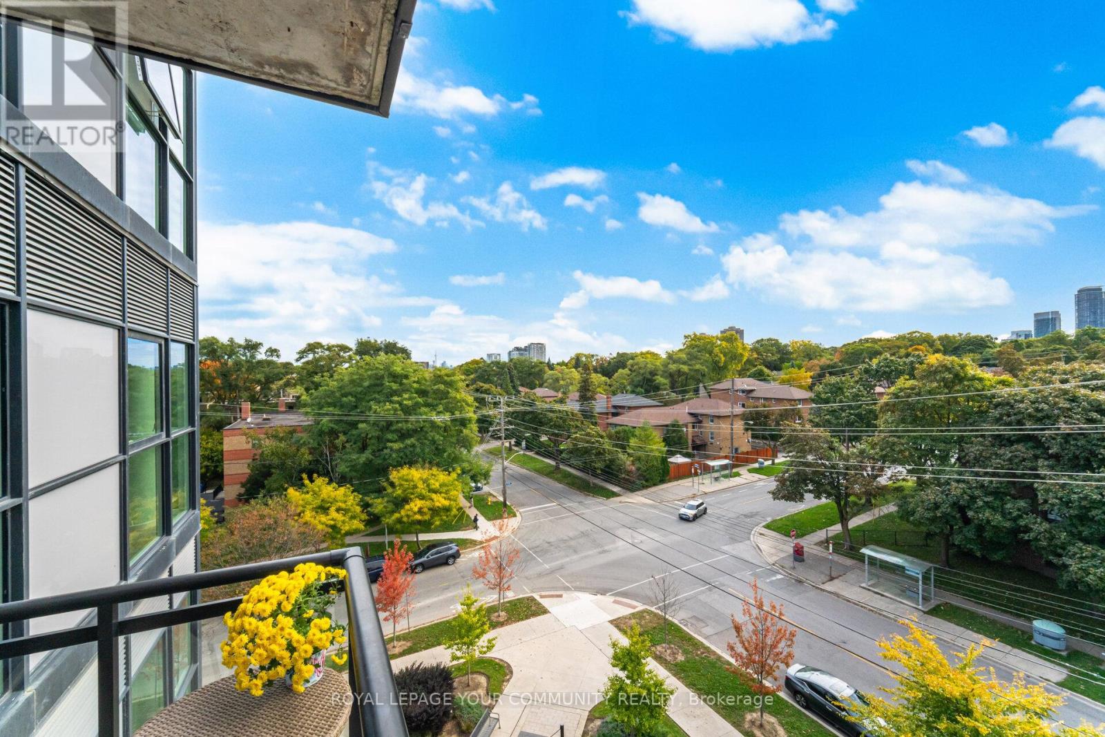 512 - 1 Neighbourhood Lane, Toronto (Stonegate-Queensway), Ontario  M8Y 0C2 - Photo 36 - W12465120