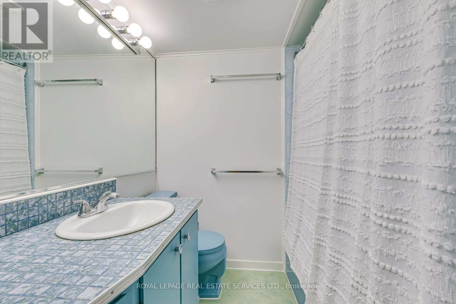 4 - 63 High Park Boulevard, Toronto, Ontario  M6R 1M9 - Photo 21 - W12465135