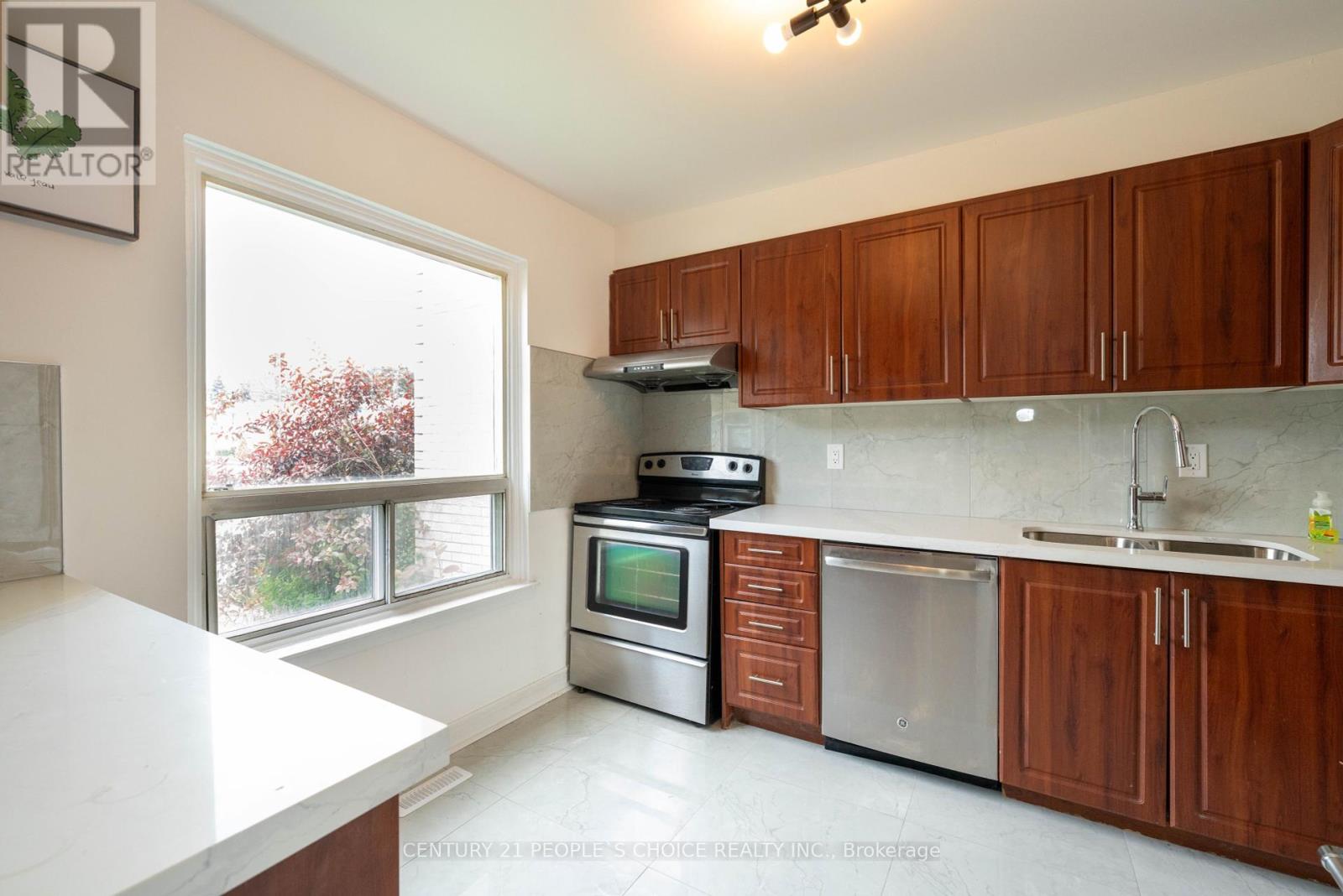 28 - 7440 Goreway Drive, Mississauga, Ontario  L4T 2V2 - Photo 6 - W12465150