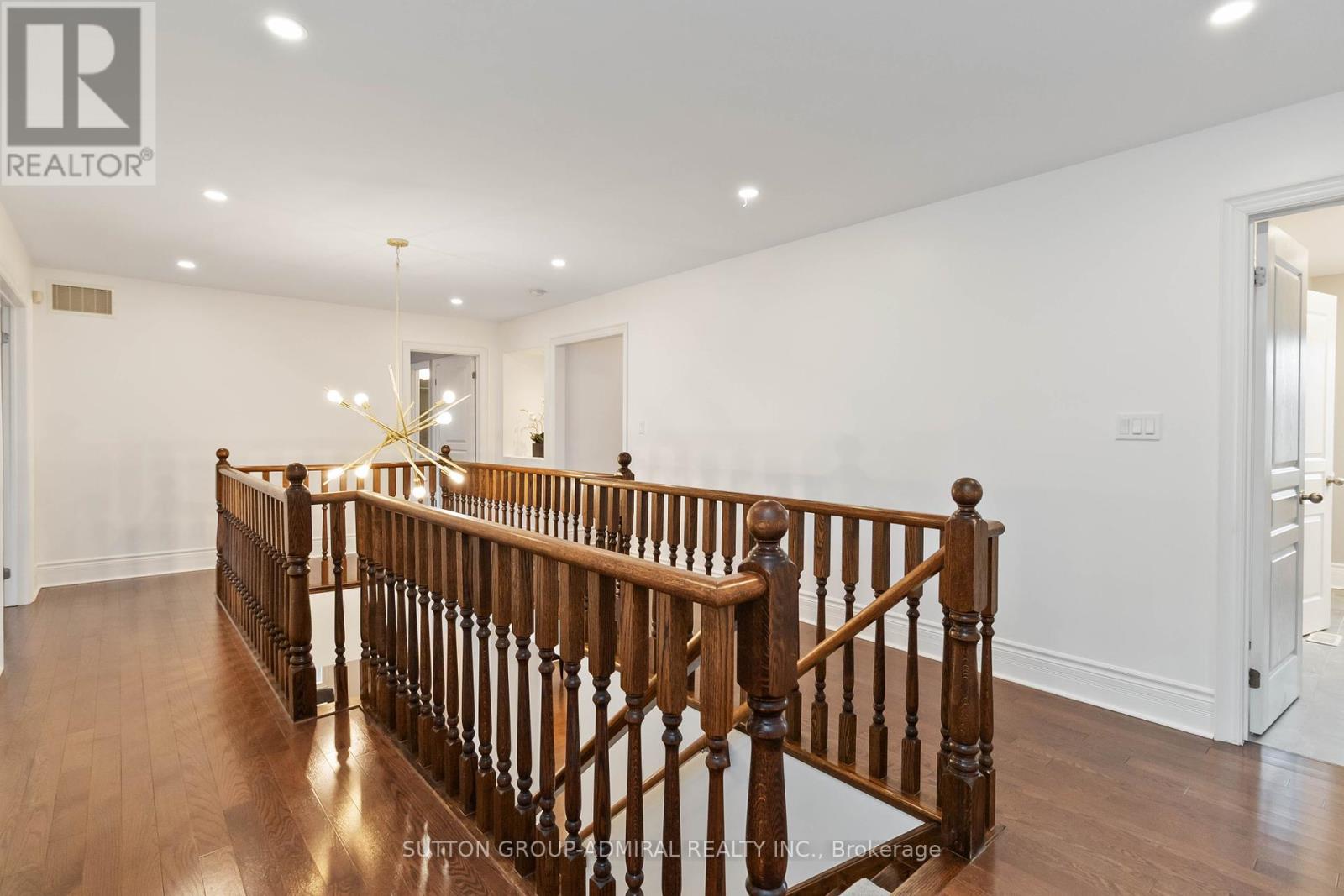 3301 Skipton Lane, Oakville, Ontario  L6M 0K2 - Photo 25 - W12465151