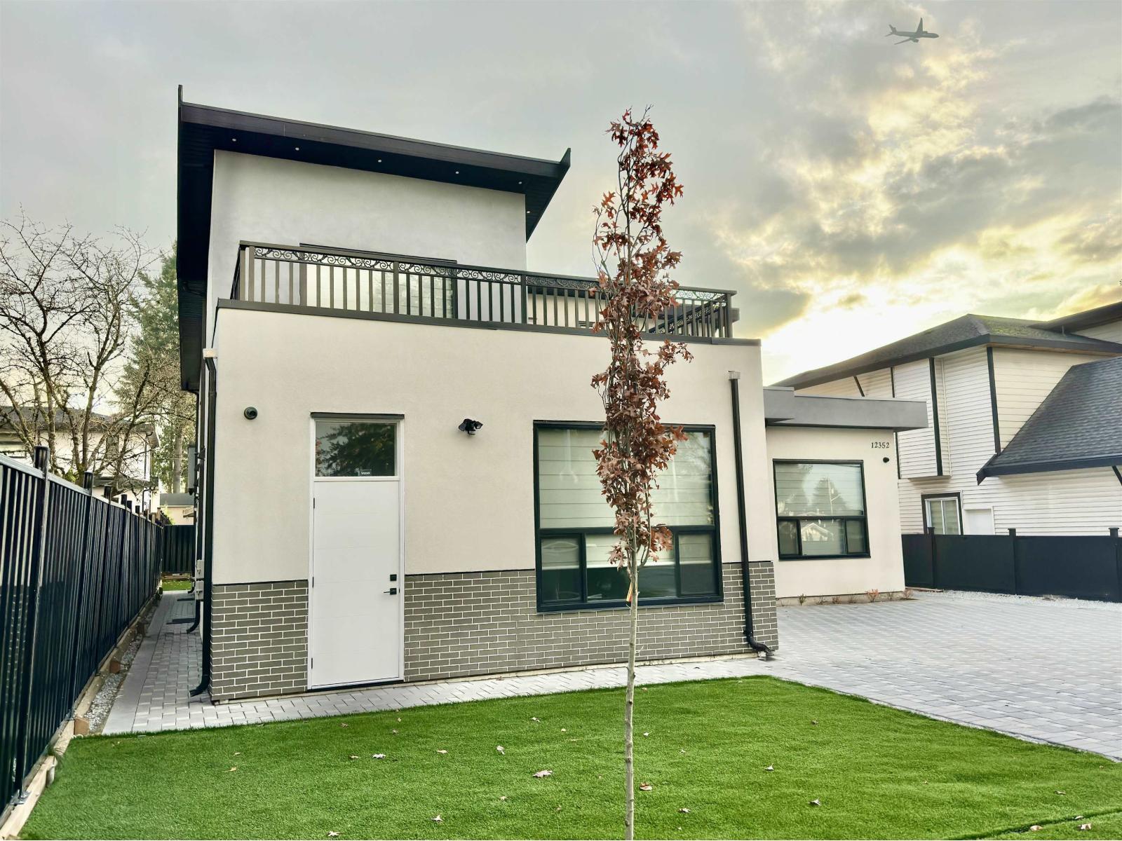 12352 96 Avenue, Surrey, British Columbia  V3V 1W7 - Photo 3 - R3015390