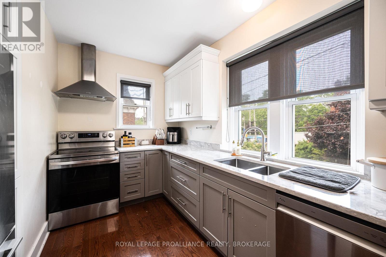 7 - 131 King Street E, Kingston, Ontario  K7L 2Z9 - Photo 17 - X12465356