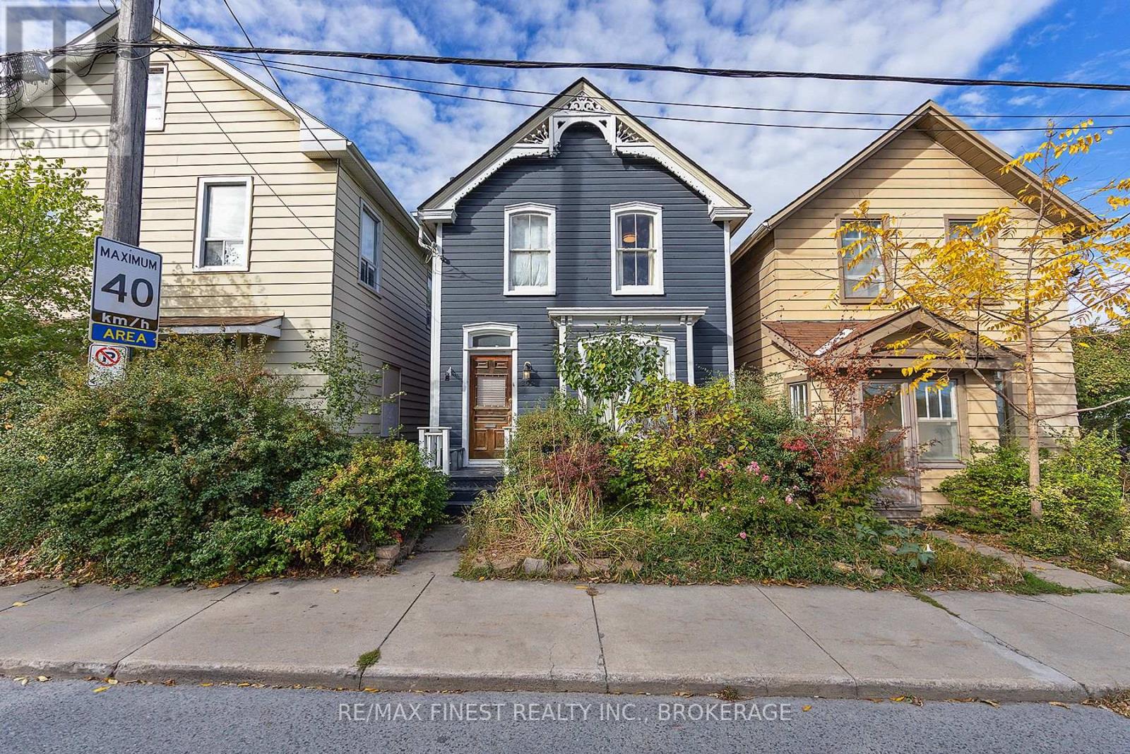 202 Montreal Street, Kingston, Ontario  K7K 3G4 - Photo 2 - X12465373