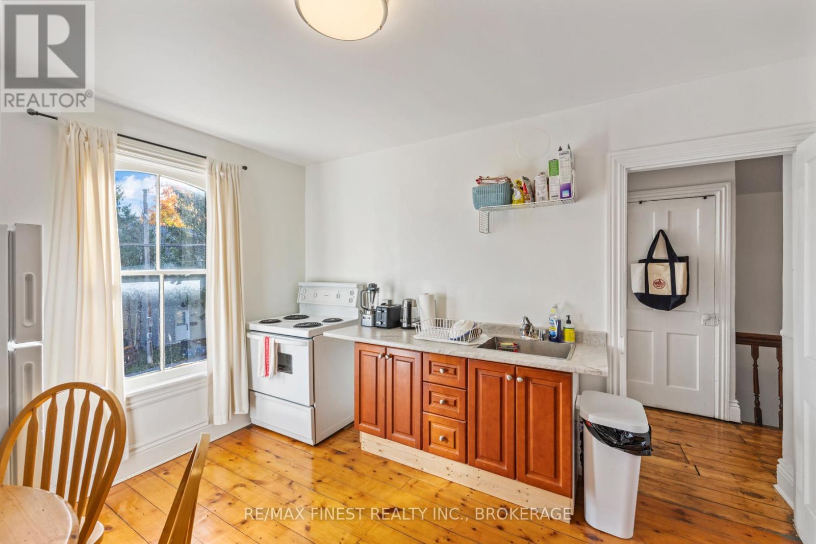 202 Montreal Street, Kingston, Ontario  K7K 3G4 - Photo 26 - X12465373