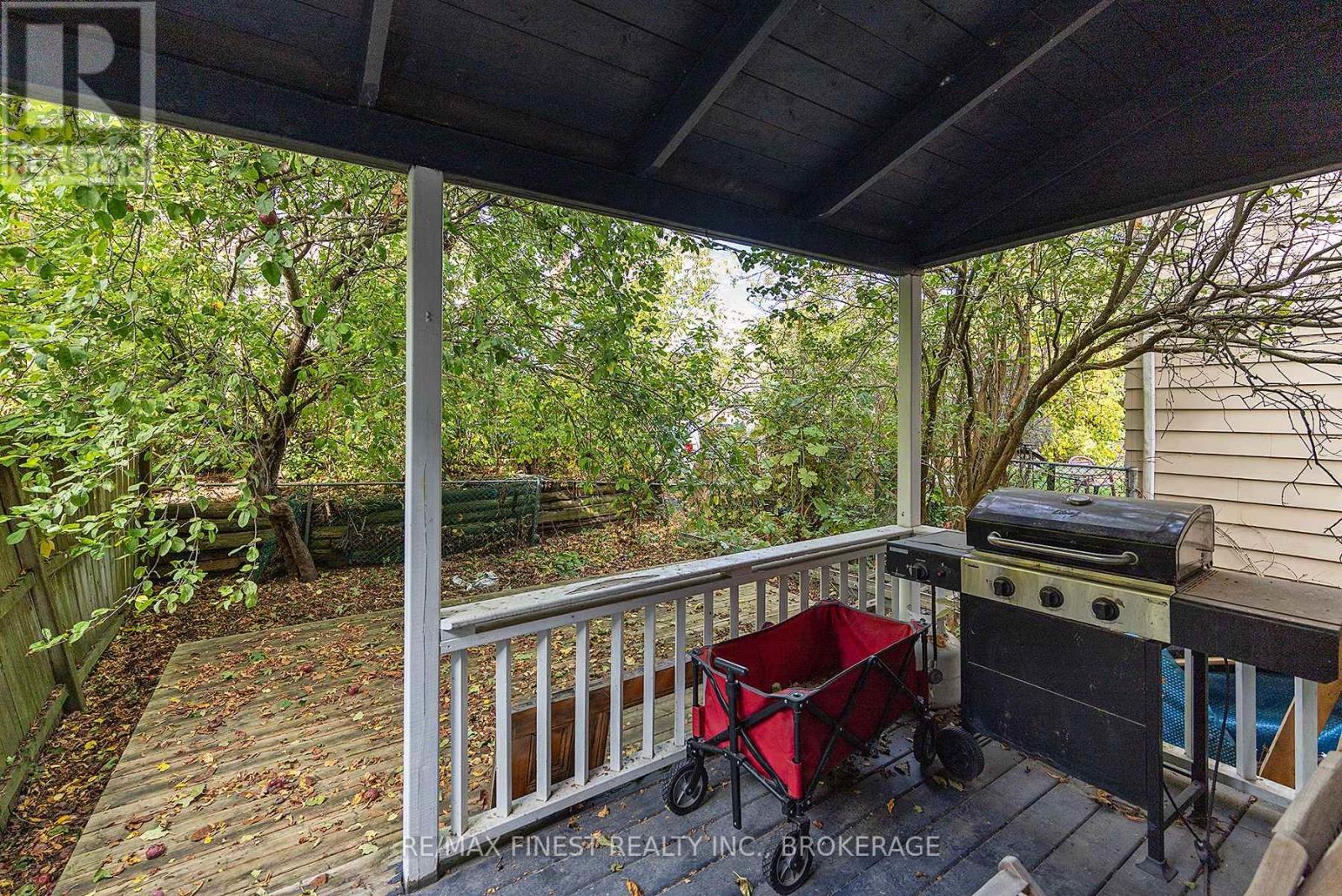 202 Montreal Street, Kingston, Ontario  K7K 3G4 - Photo 32 - X12465373