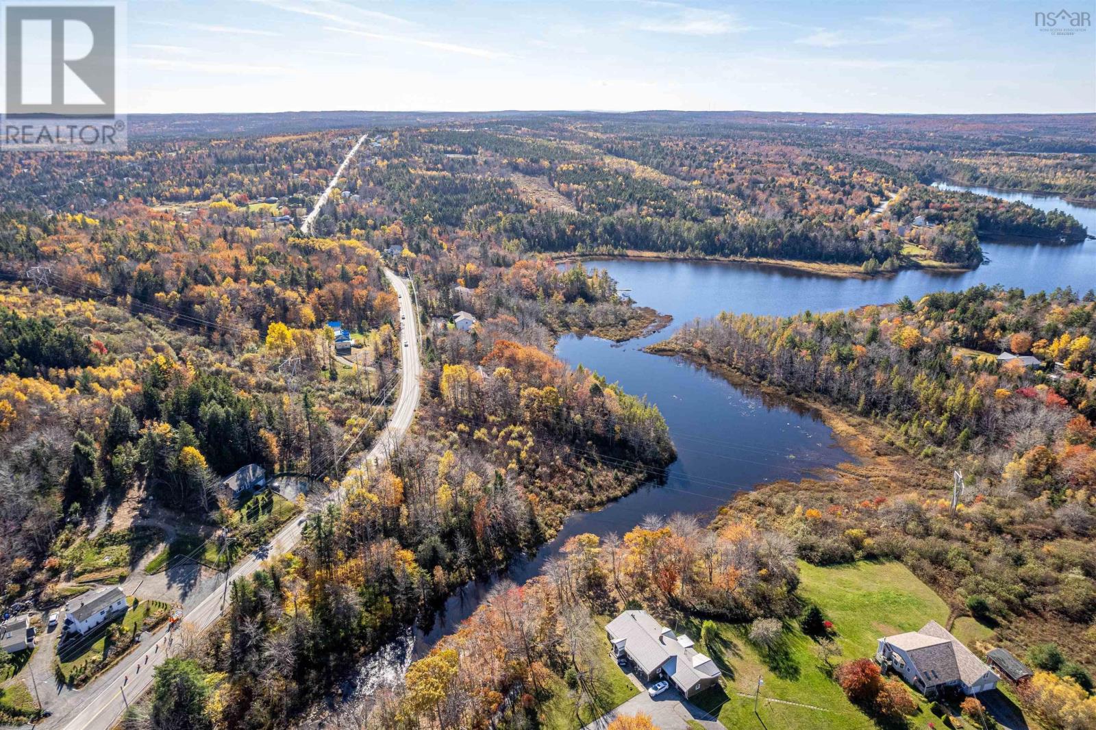 279 Lucasville Road, Middle Sackville, Nova Scotia  B4B 0N3 - Photo 4 - 202525935