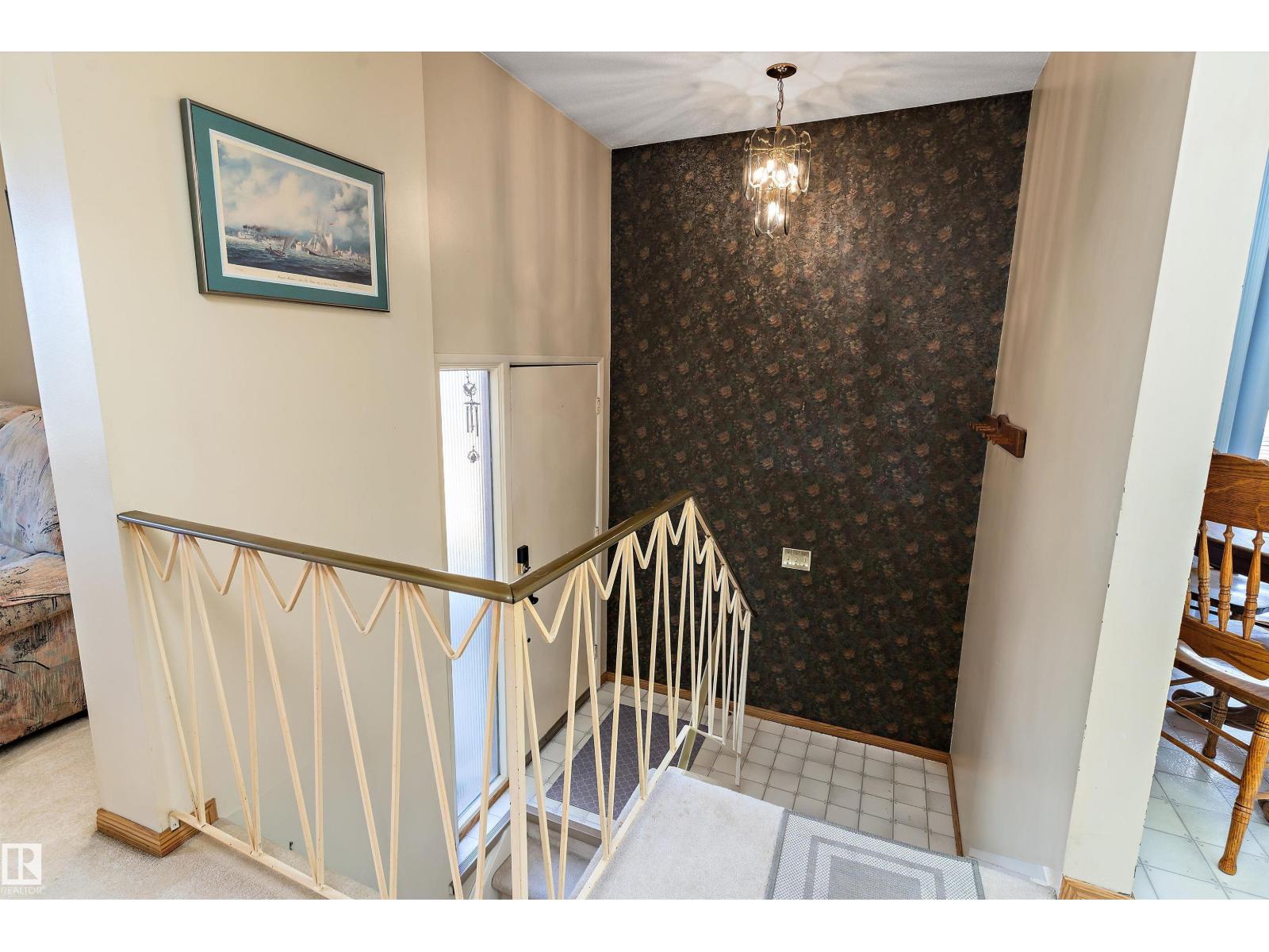 2 Greenbrier Cr, St. Albert, Alberta  T5W 3J9 - Photo 5 - E4462276