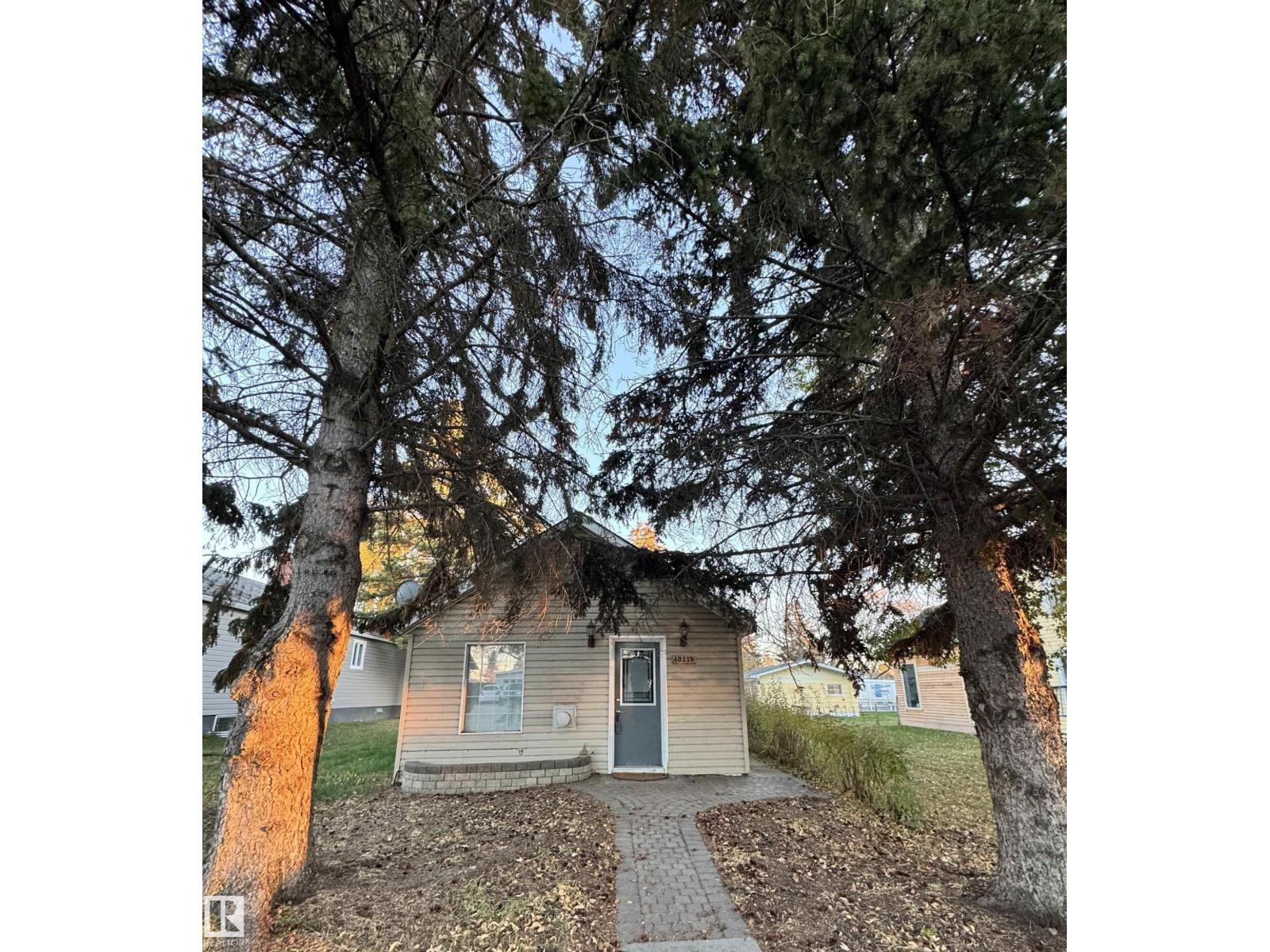 10115 105 ST, westlock, Alberta