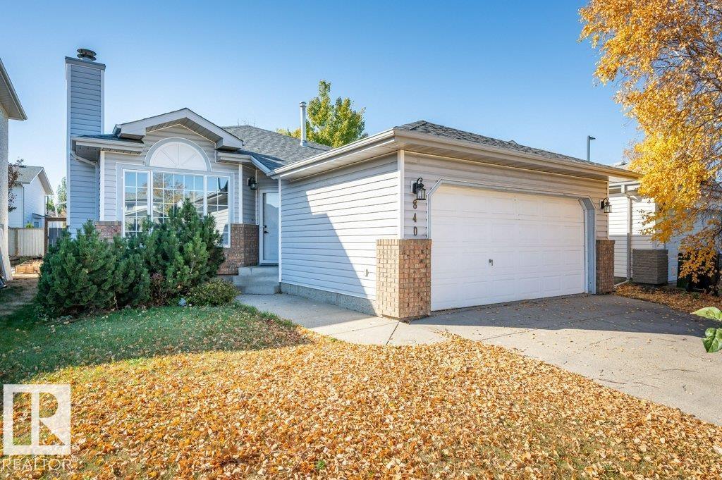 840 113a St Nw, Edmonton, Alberta  T6J 6W4 - Photo 24 - E4462279