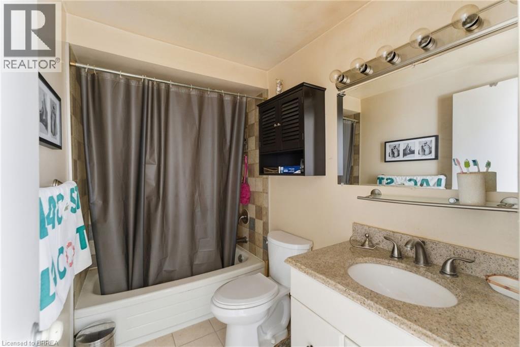 2107 Marine Drive Unit# 21, Oakville, Ontario  L6L 1B8 - Photo 15 - 40775938