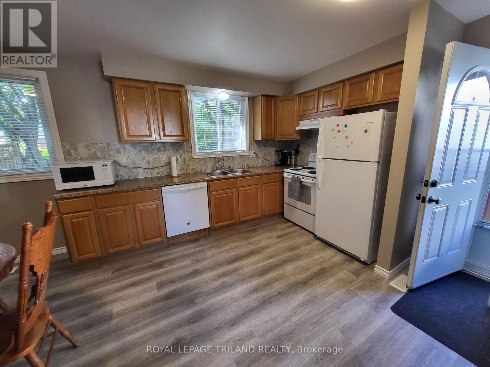 30 Culver Court, London East, Ontario  N5V 3E8 - Photo 12 - X12465283