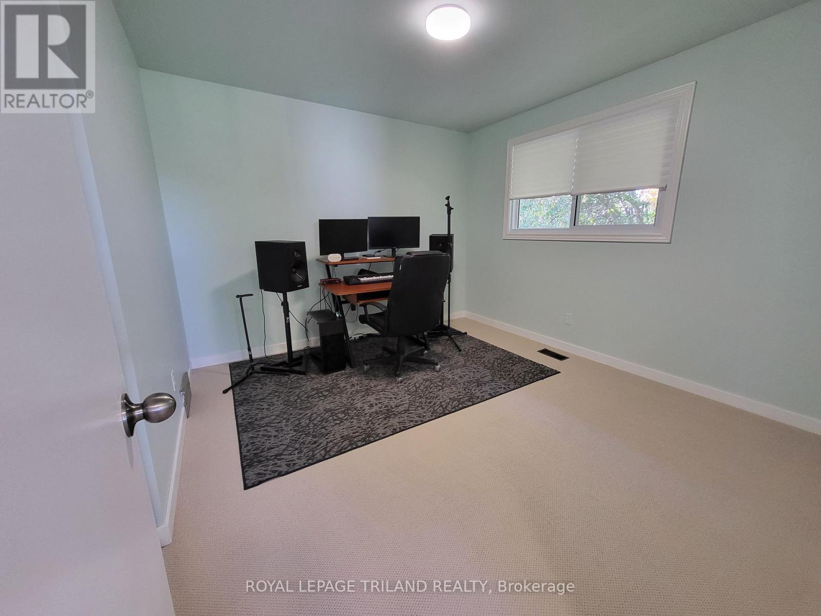 30 Culver Court, London East, Ontario  N5V 3E8 - Photo 18 - X12465283