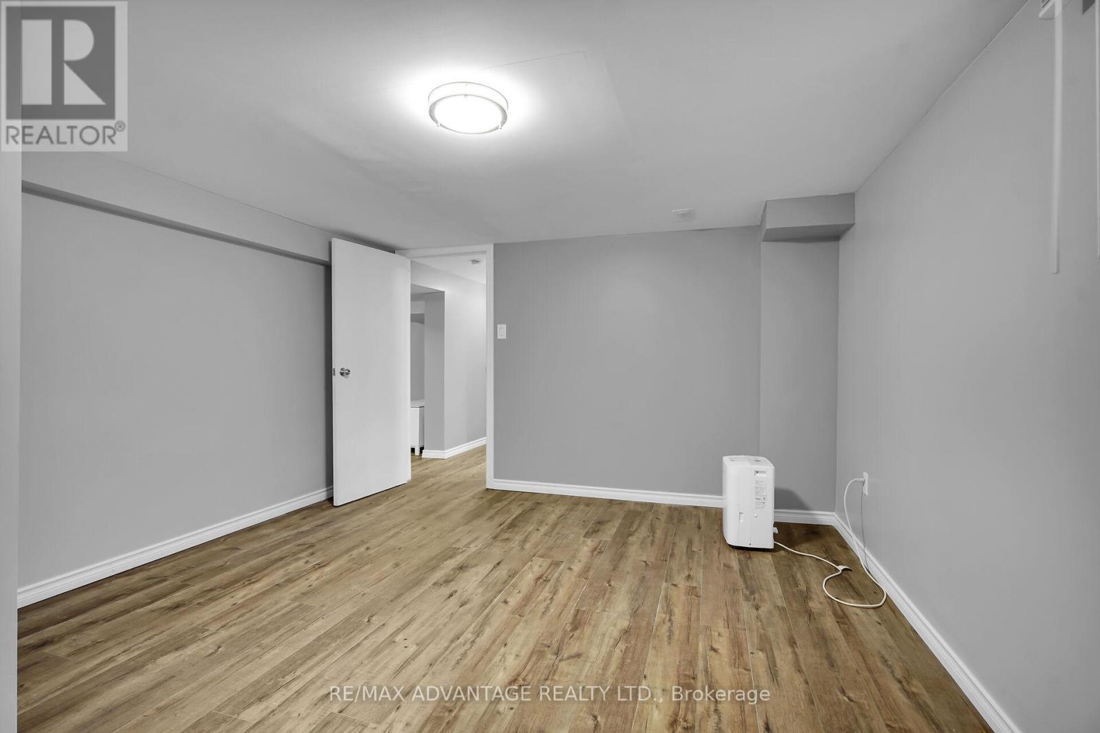 189 Kirkland Crescent, London East, Ontario  N5W 5C2 - Photo 27 - X12465346