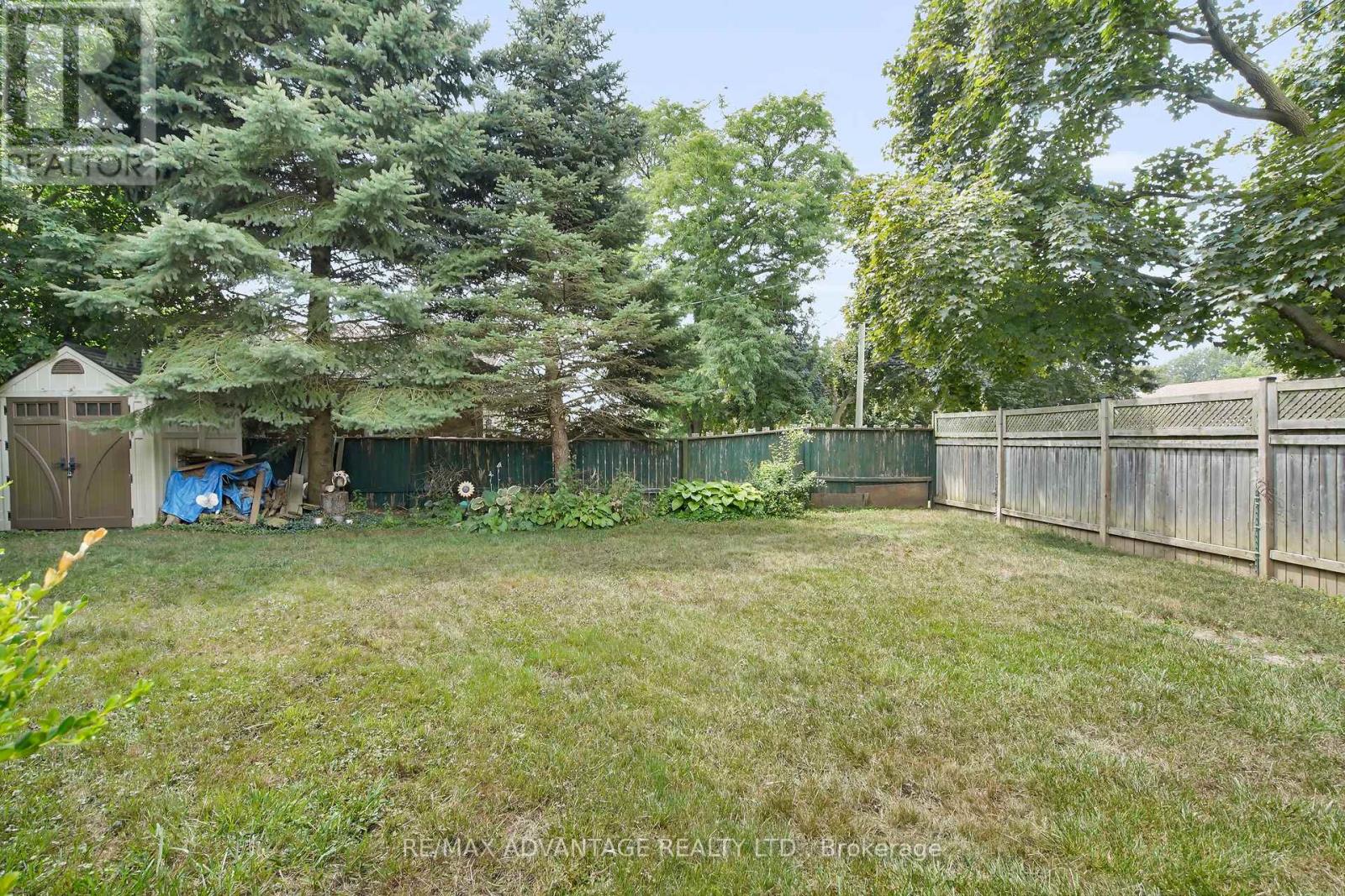 189 Kirkland Crescent, London East, Ontario  N5W 5C2 - Photo 35 - X12465346