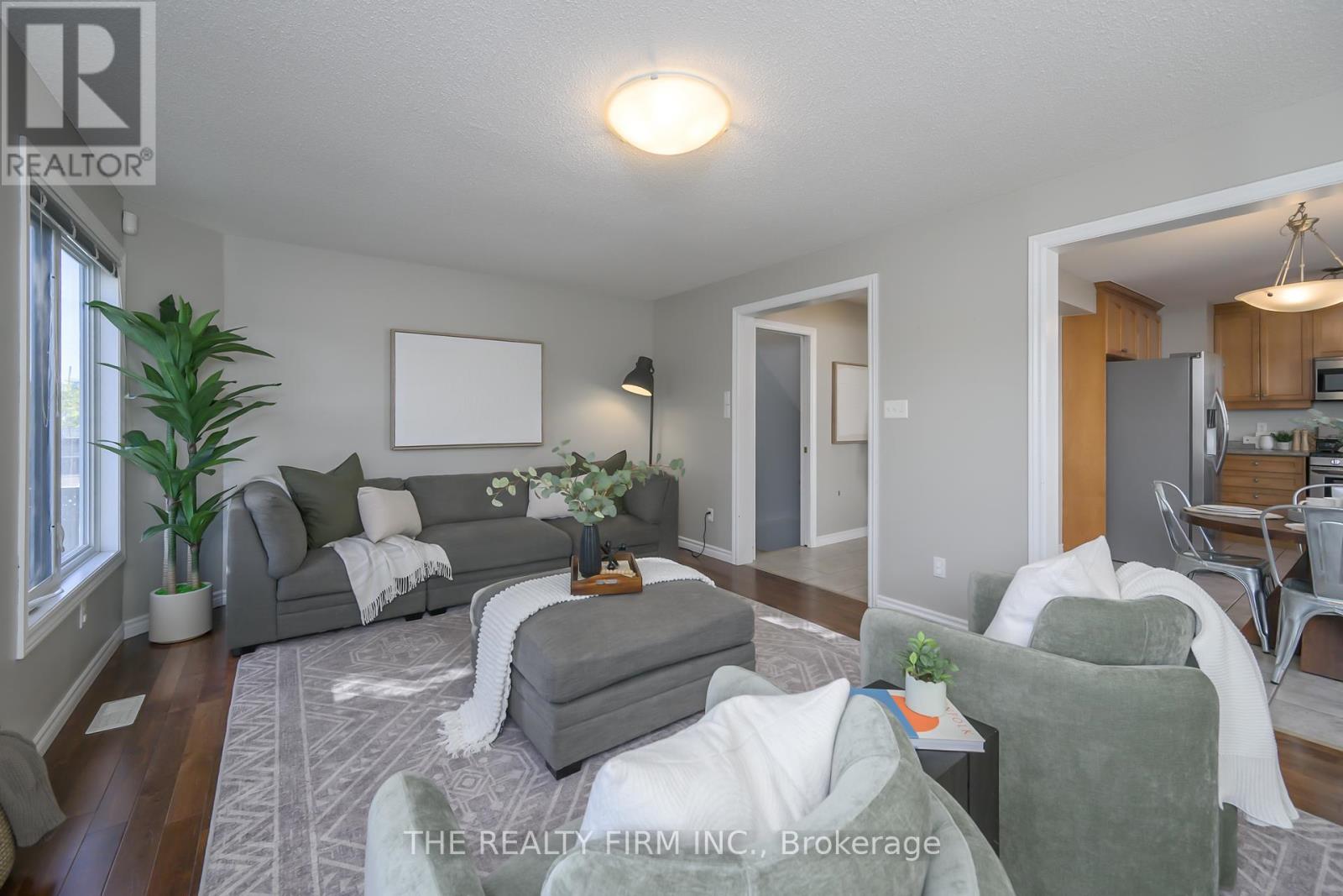 107 Loggers Grove, London East, Ontario  N5W 6G5 - Photo 13 - X12465355
