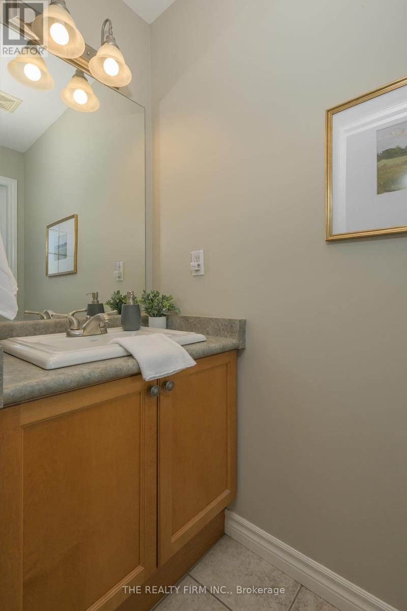 107 Loggers Grove, London East, Ontario  N5W 6G5 - Photo 15 - X12465355