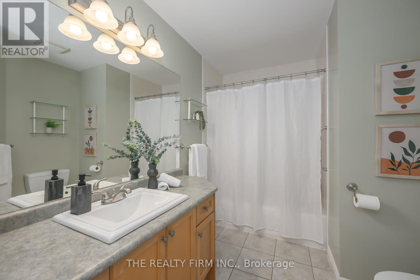 107 Loggers Grove, London East, Ontario  N5W 6G5 - Photo 24 - X12465355