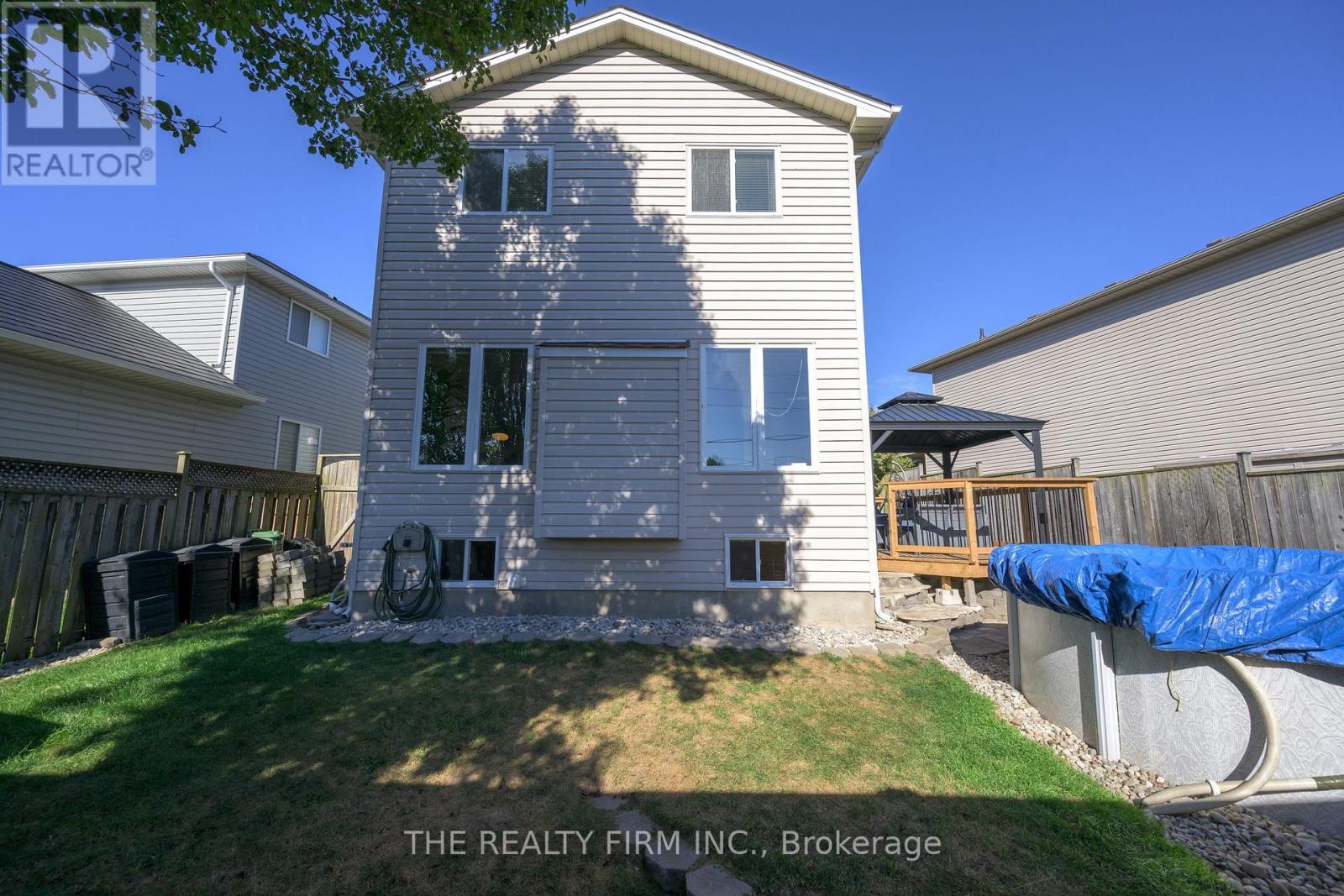 107 Loggers Grove, London East, Ontario  N5W 6G5 - Photo 32 - X12465355