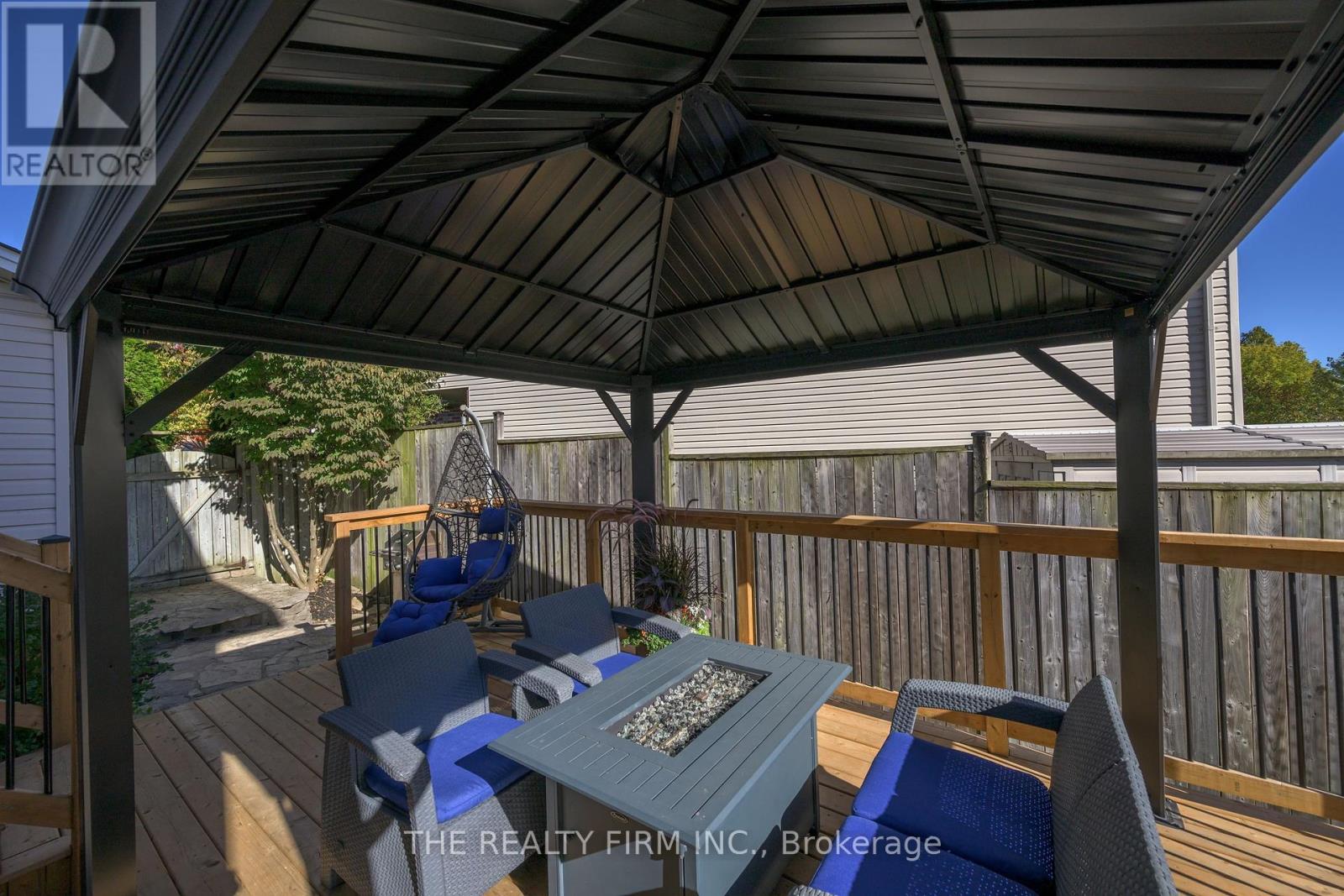 107 Loggers Grove, London East, Ontario  N5W 6G5 - Photo 37 - X12465355